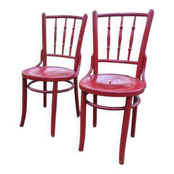 Pair of red beech wood bistro chairs by Lichtig, circa 1900, set of 2