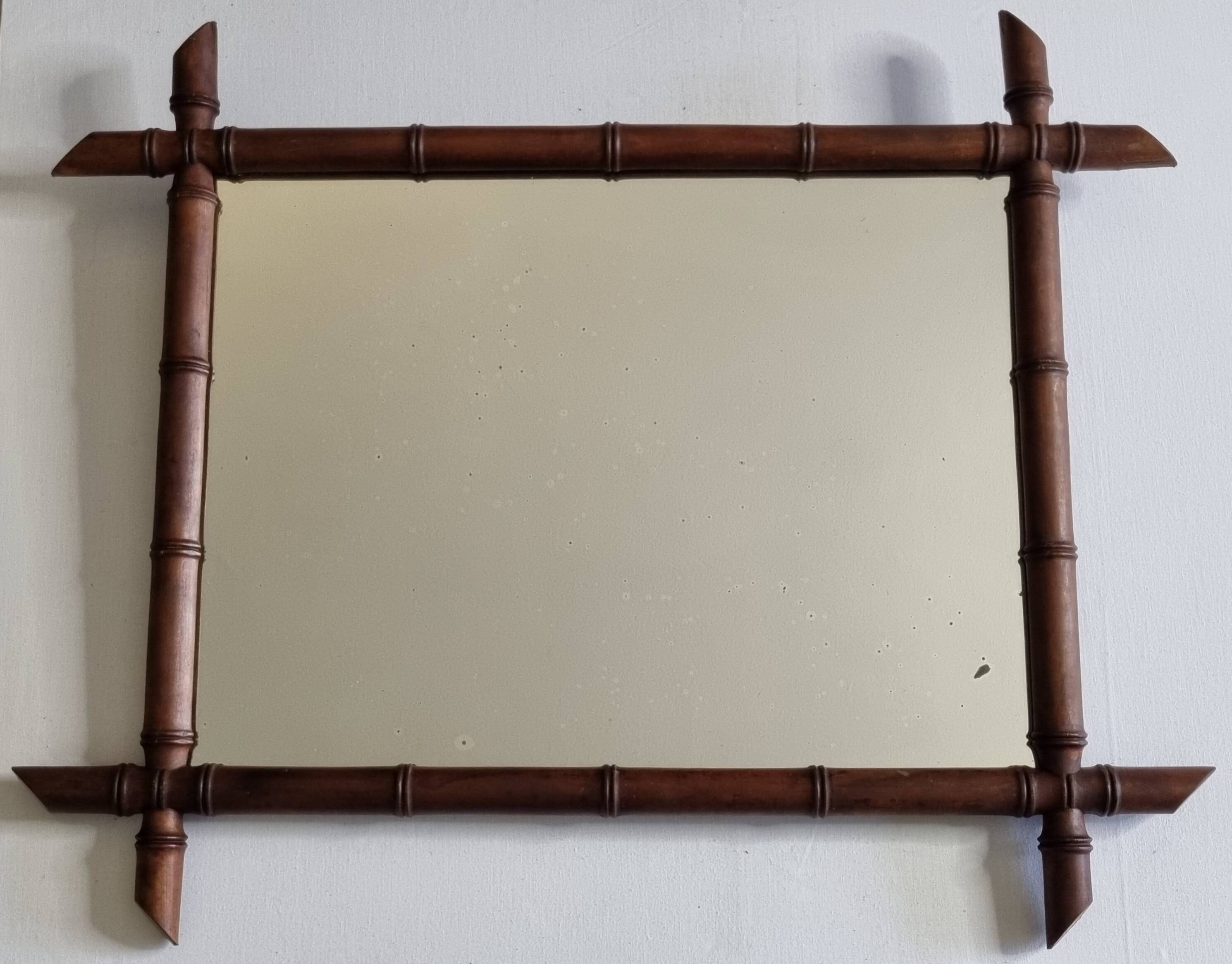Miroir mural en bois tourné façon bambou, style Napoléon III, XIXe 67x56 cm