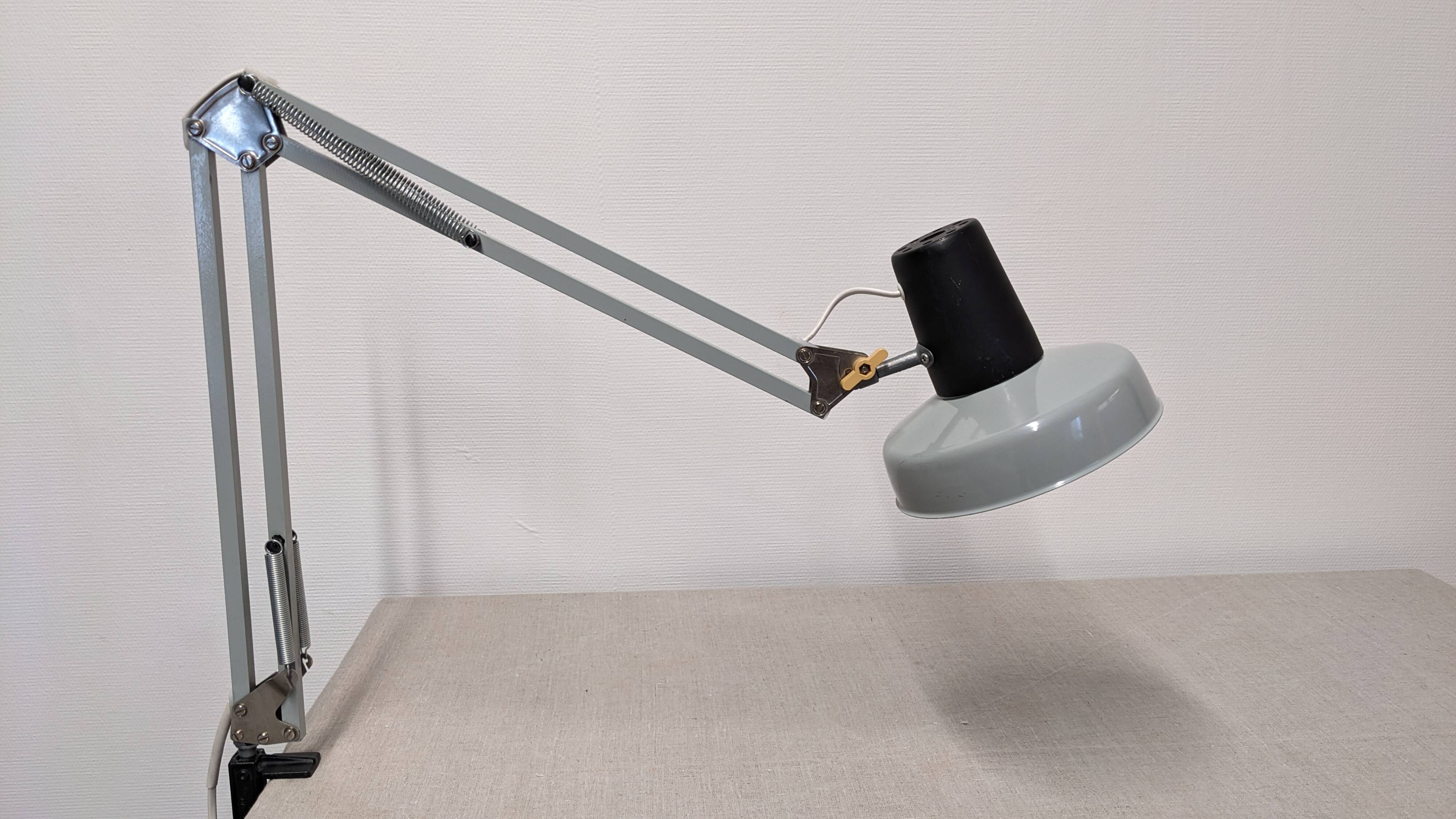 Lampe d'architecte ou de bureau articulée par Mathias, France vers 1970