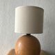 Pied de lampe boule en bois clair