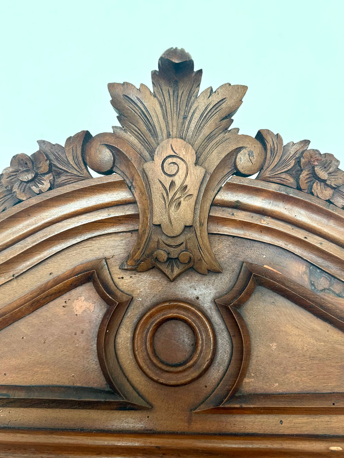 Louis-Philippe walnut commode with marble top and pediment mirror –