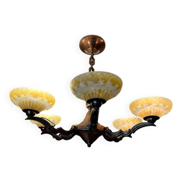 Lustre Art deco en cuivre et 6 tulipes en verre.