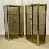 Paire de vitrines d'exposition en chrome doré et verre fumé - années 80