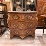 Commode estampillée J Dubois