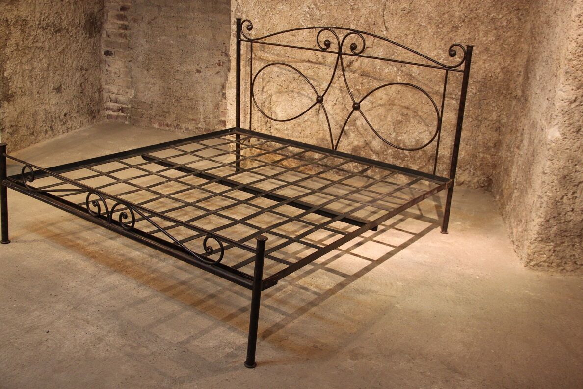 Wrought iron bed 1m80