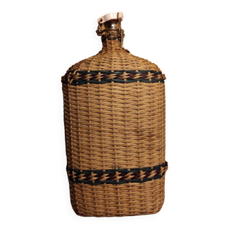 Heavy rattan bottle