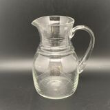 Carafe and stemmed glasses service