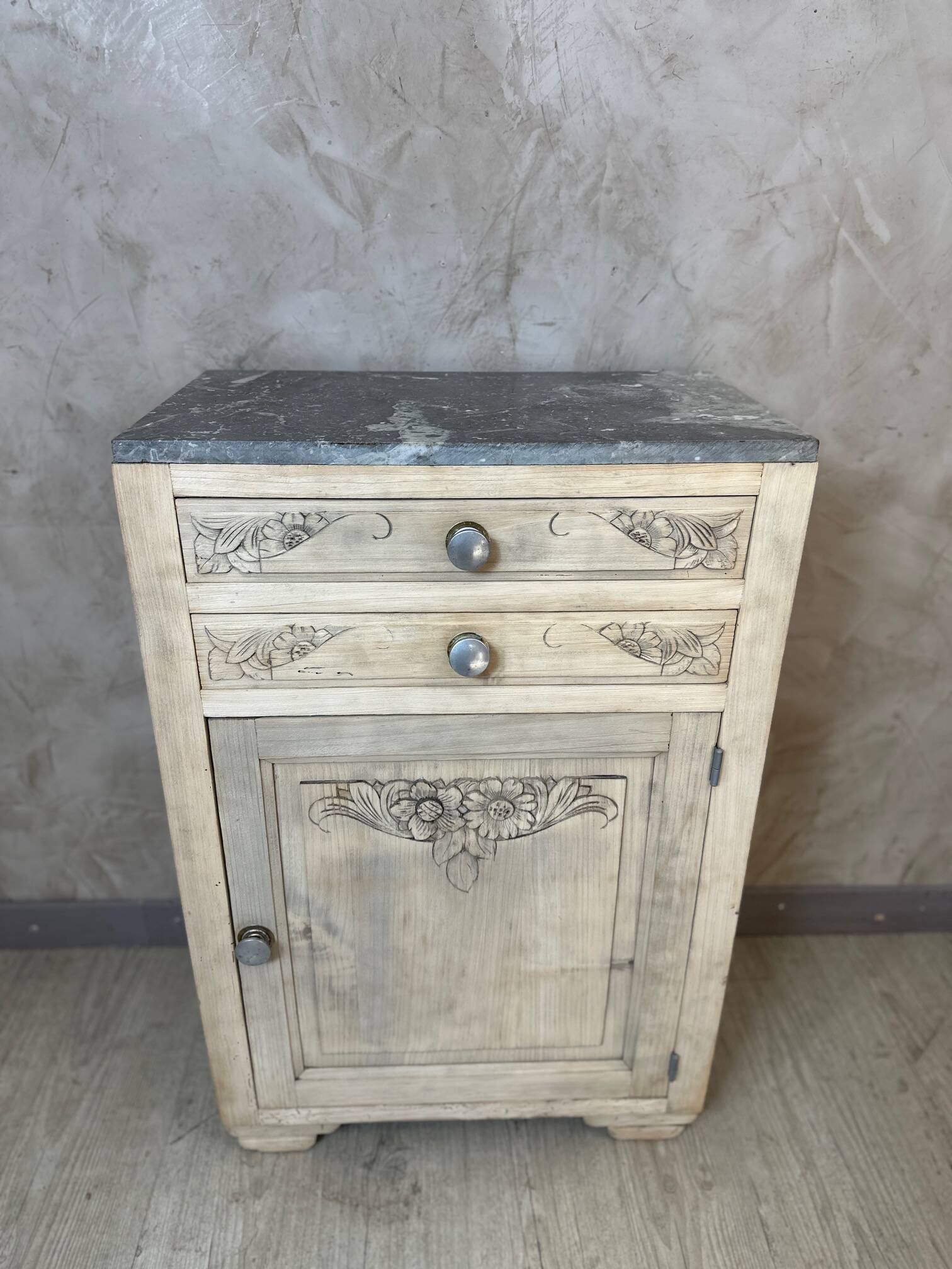 Art Deco furniture