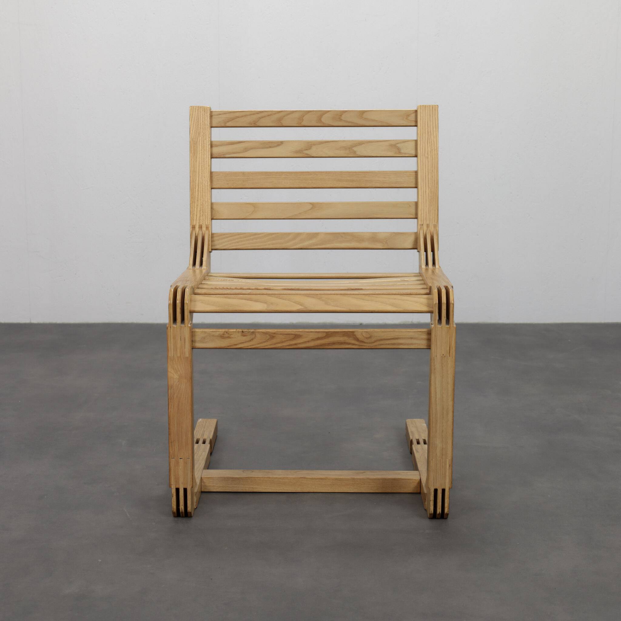 Paire rare de chaises constructivistes postmodernes, Pays-Bas, années 1980