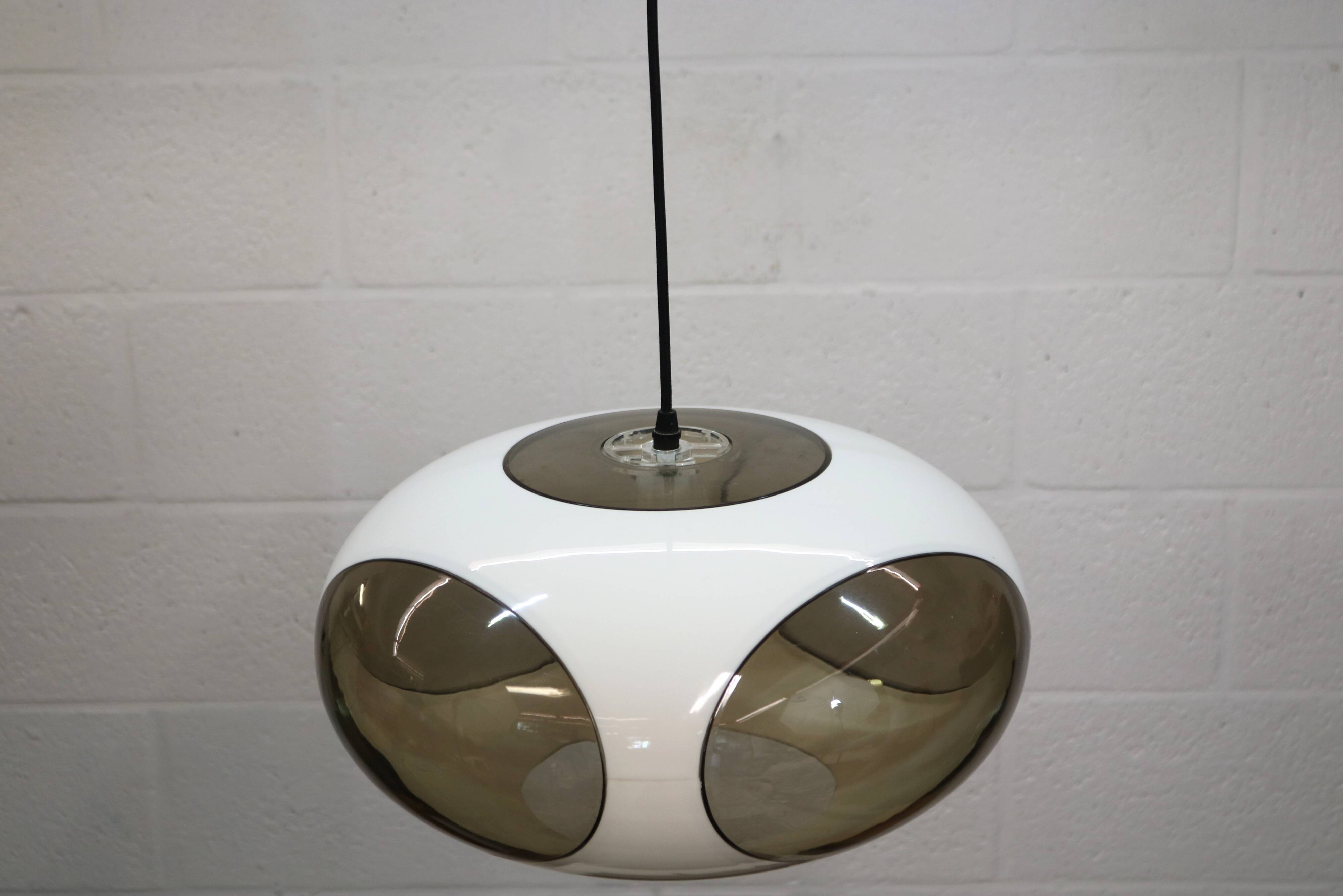 Lampe de plafond UFO à yeux de bug de l'ère spatiale *** Massive *** modèle blanc *** Belgique