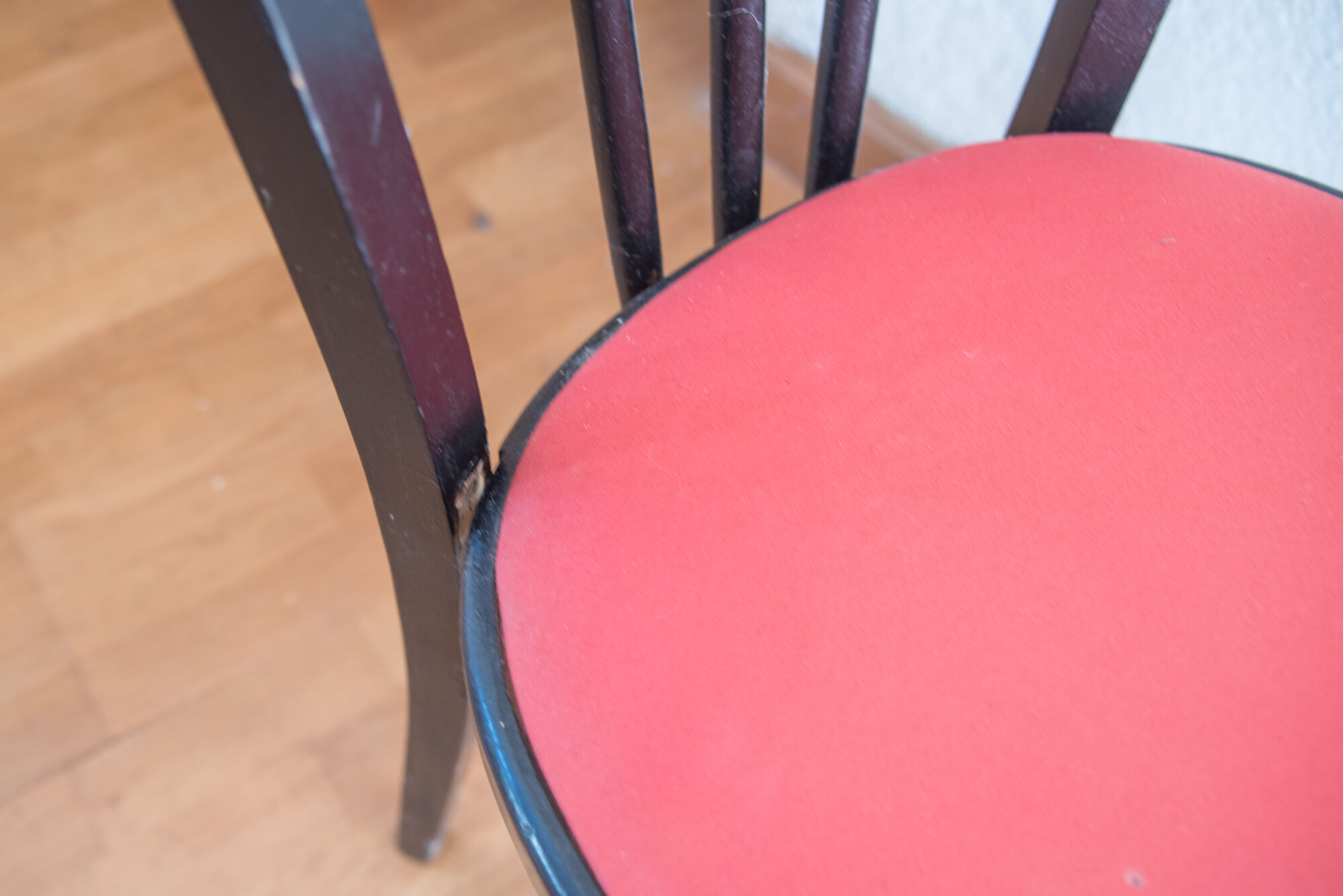 6 English bistro chairs 1973