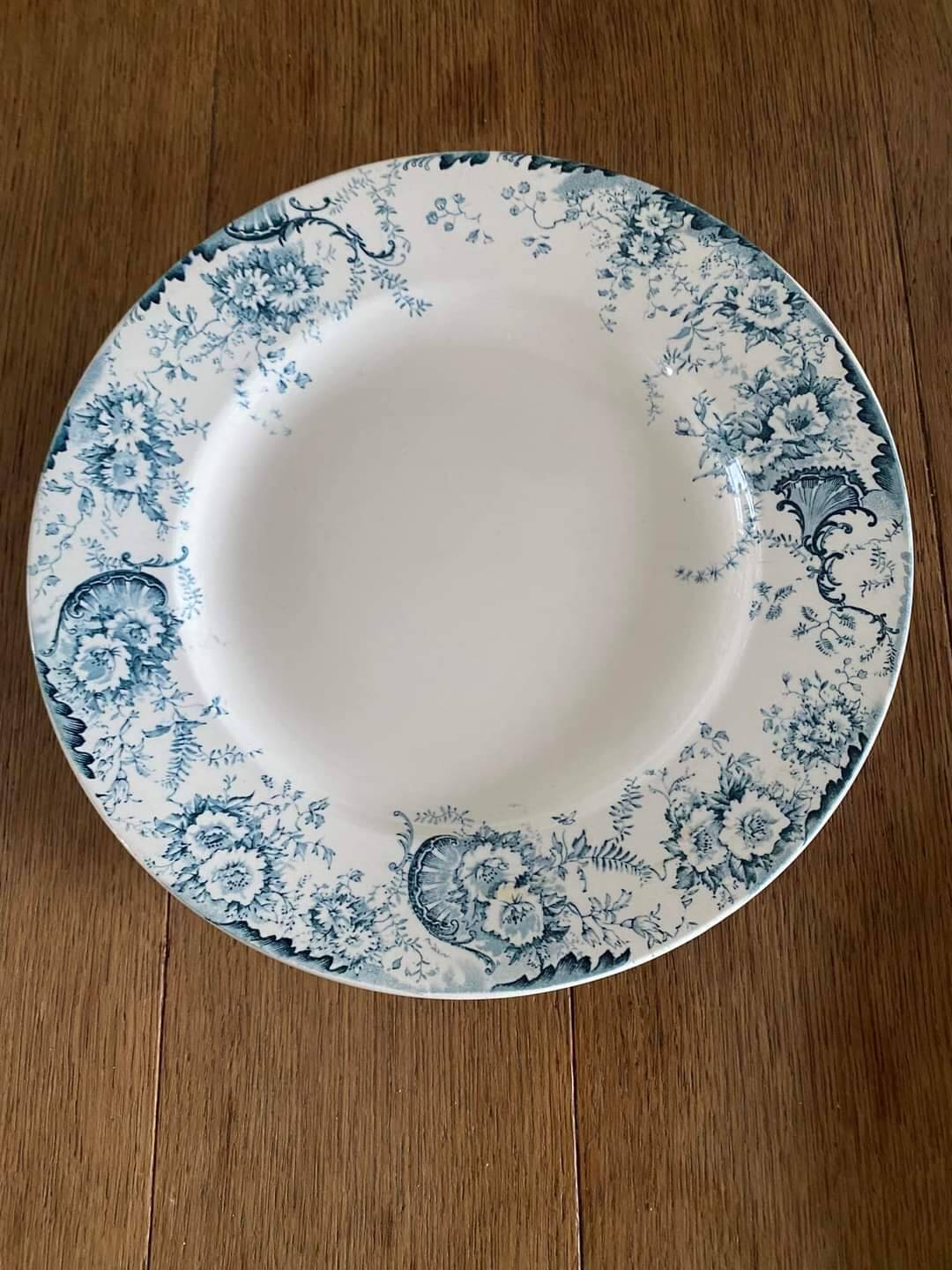 Antique Terre de Fer Boulenger Choisy le Roi earthenware dish, Derby model, numbered 2 in the hollow.
