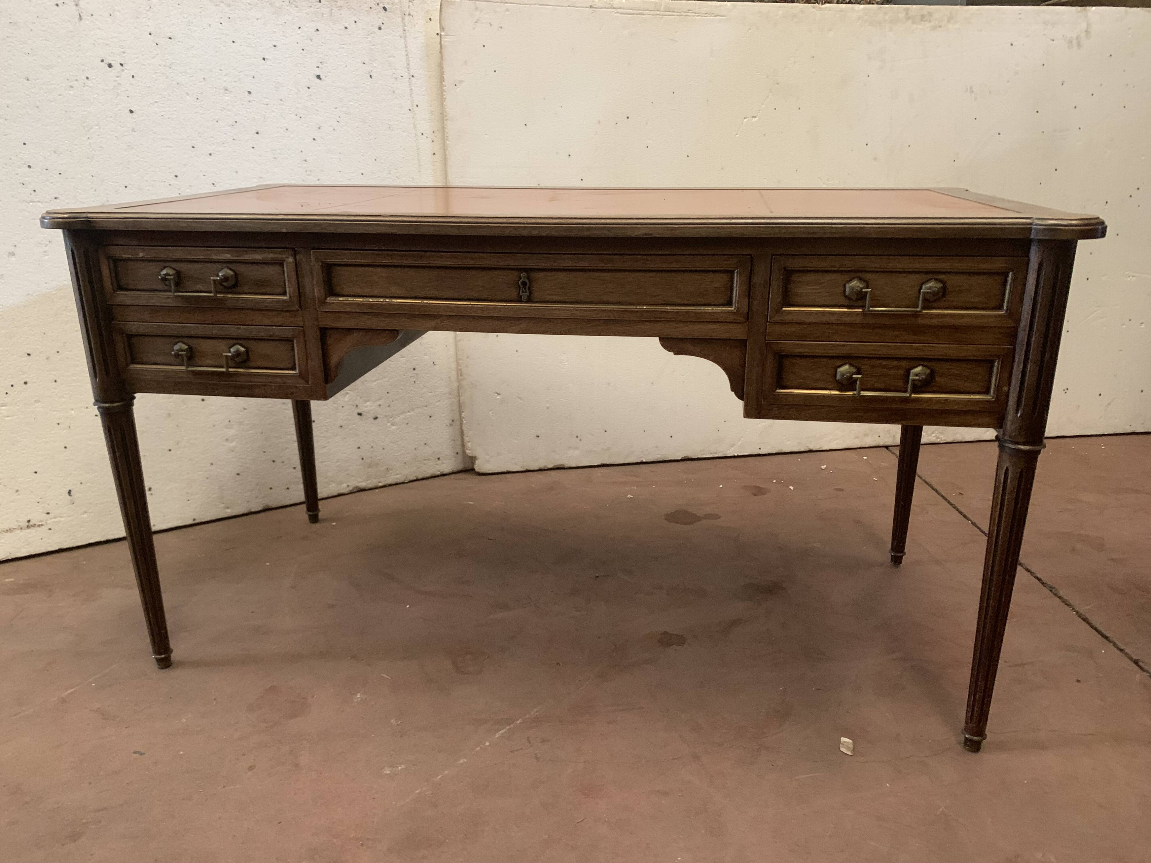 Louis XVI style flat desk in mahogany top of fawn leather XX century
