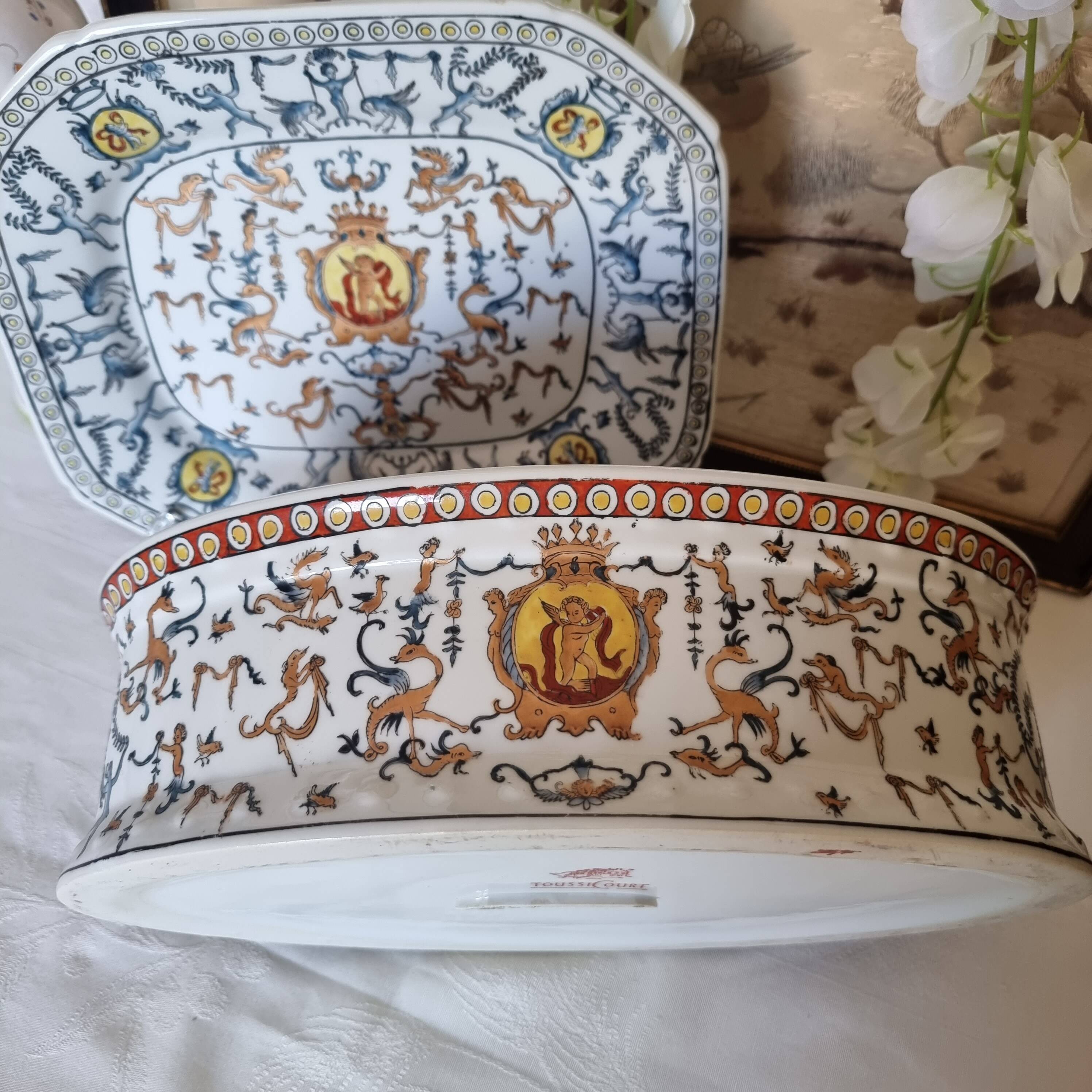 Hand-painted Toussi Court plate or tray and planter set