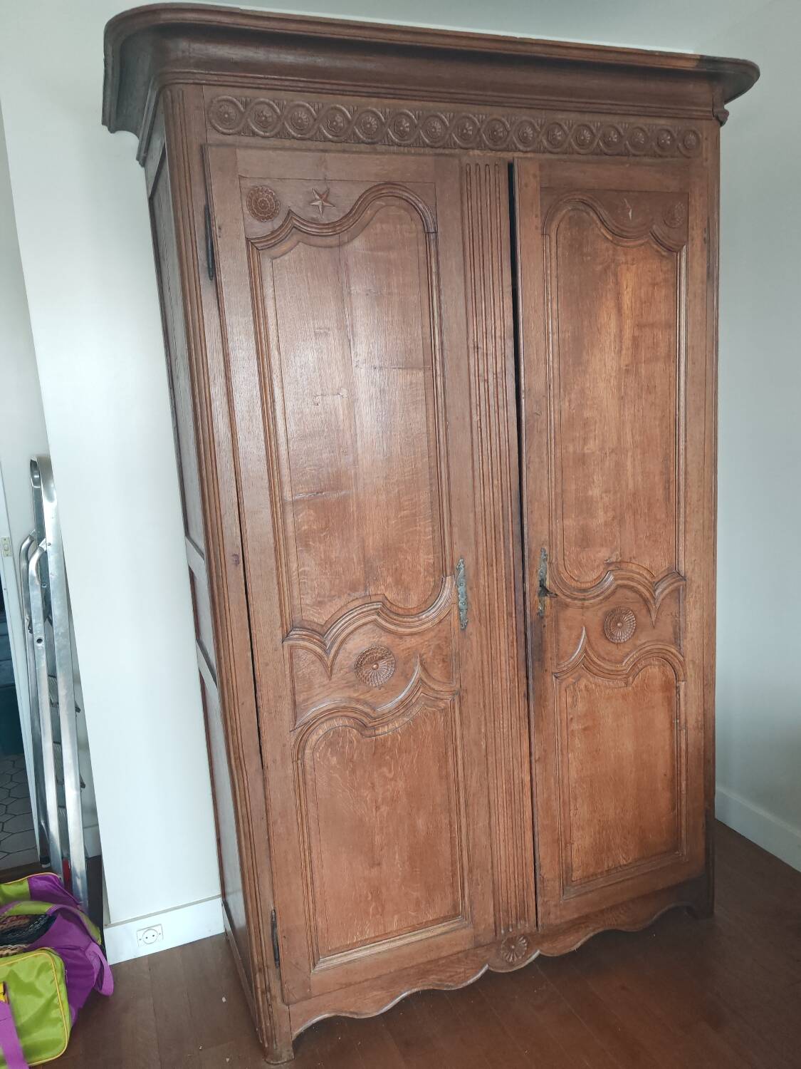 19th century oak wardrobe