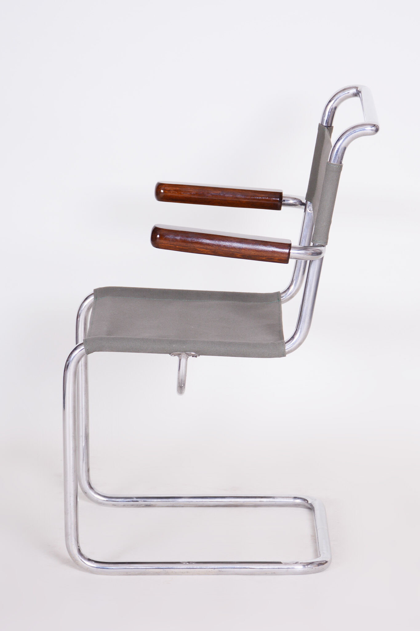 Hynek Gottwald chair - 1930s Czechia