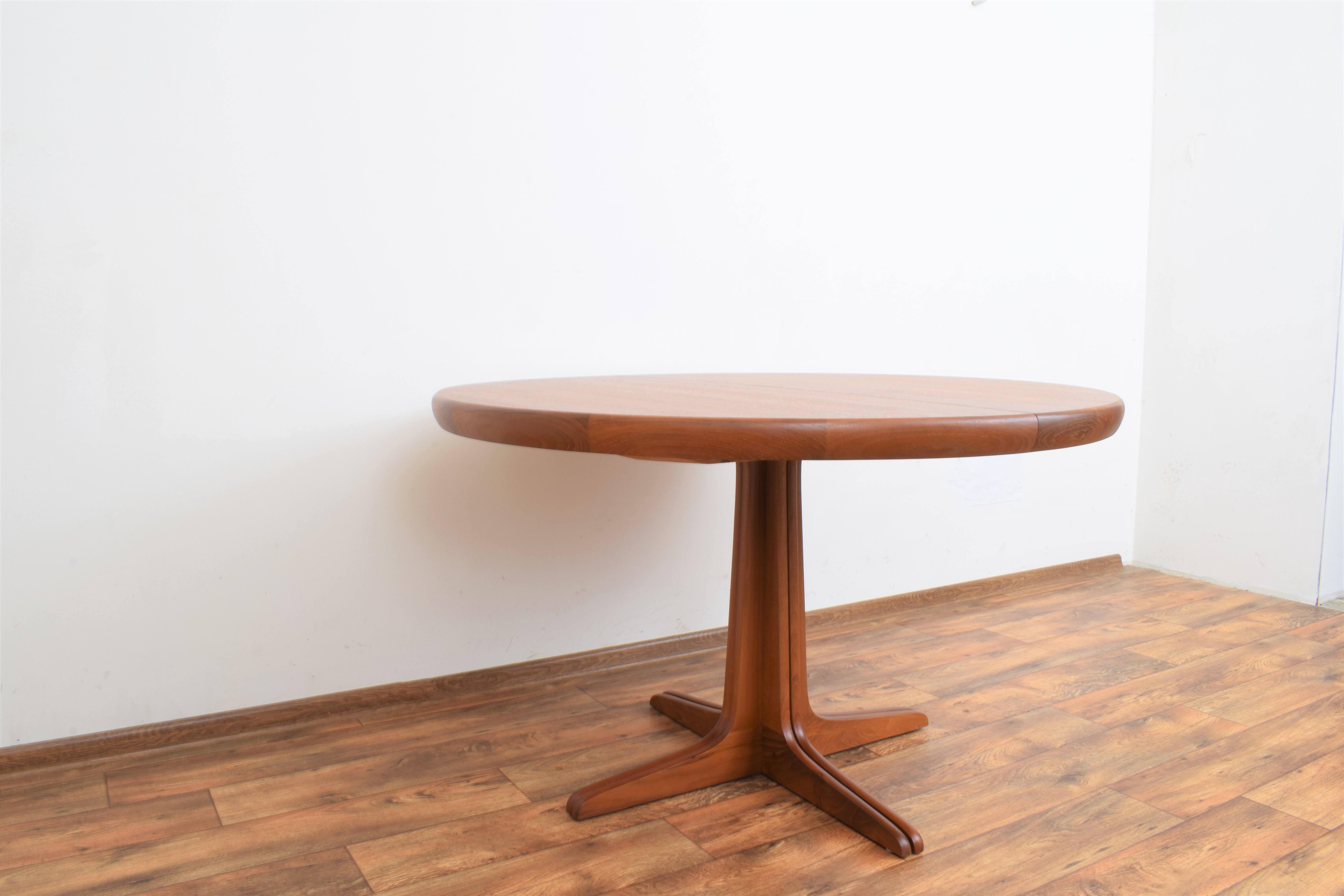 Teak extendable dining table from VV Møbler Spøttrup, 1960