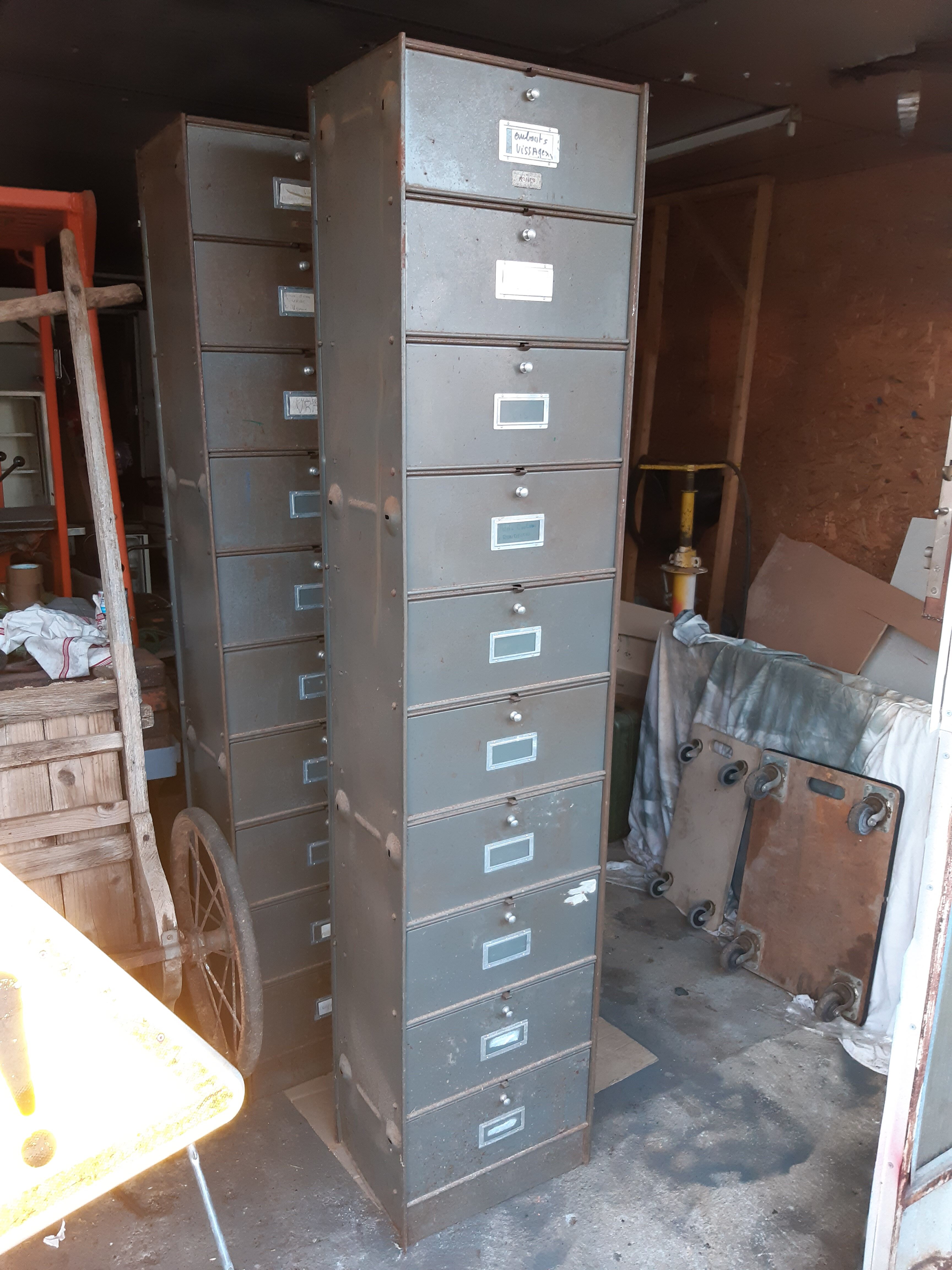 Roneo clamshell filing cabinet