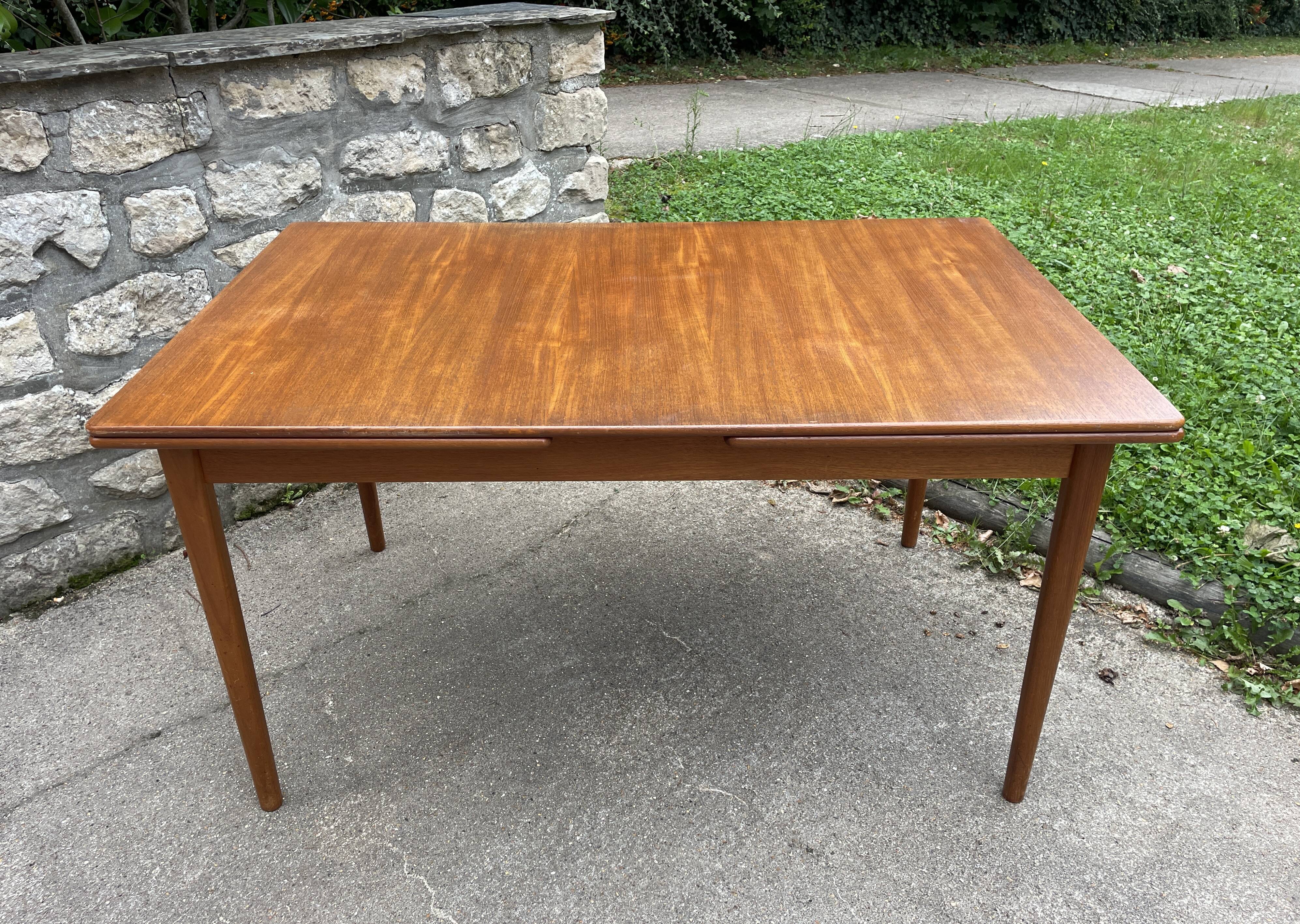 Scandinavian extendable dining table "bjarni" by nils jonsson for troeds - 1960