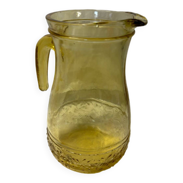 Carafe en verre ambré