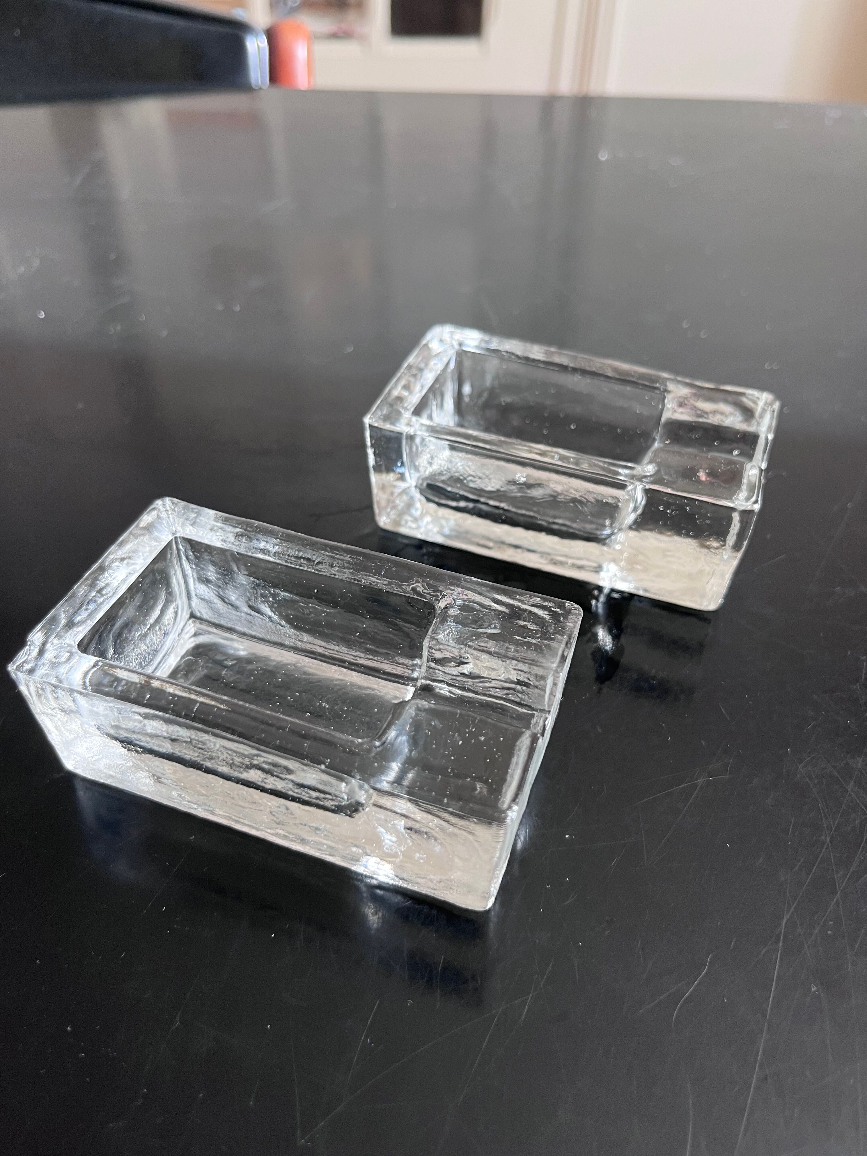 Individual ashtrays 1970