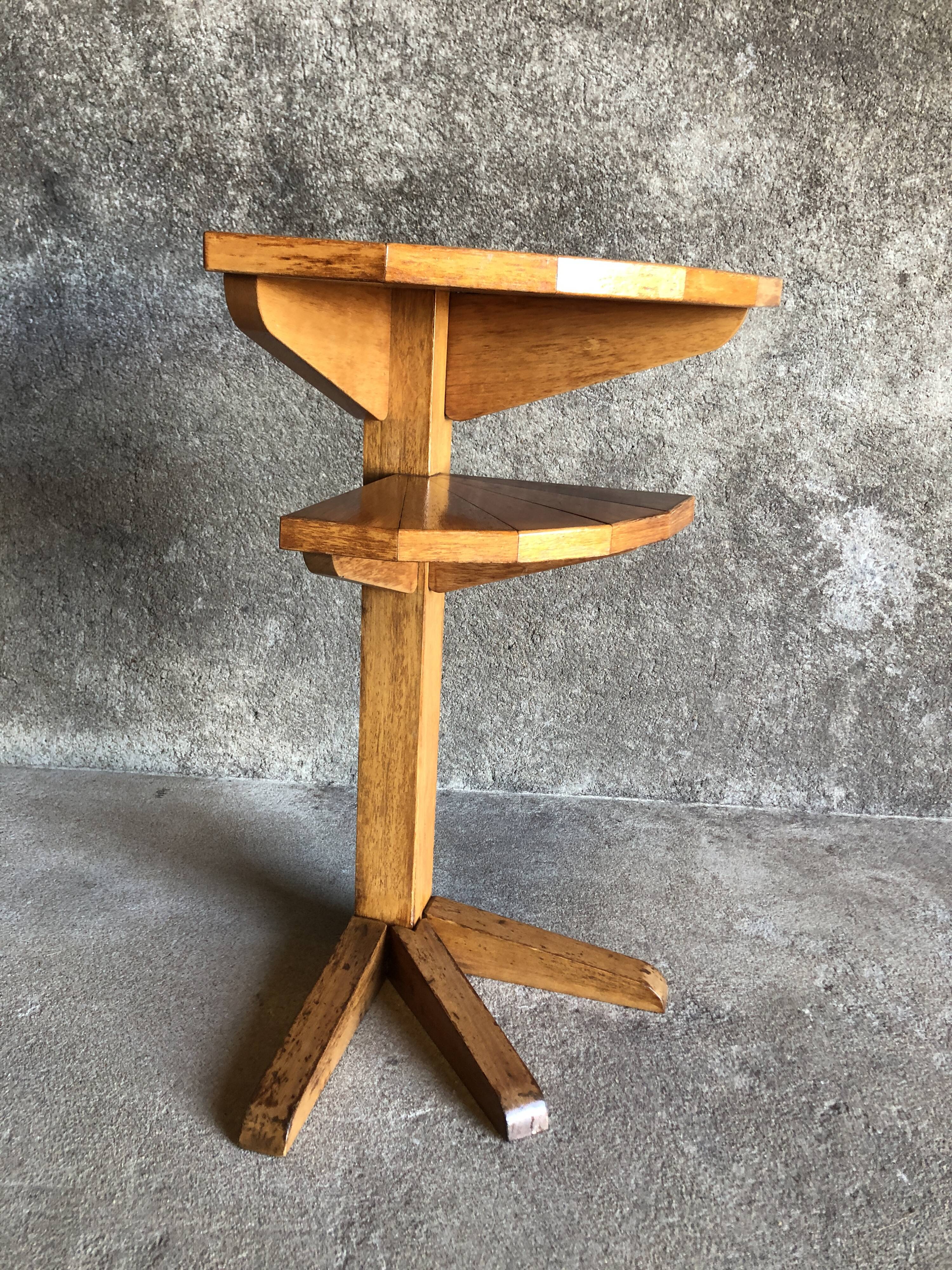 Vintage light wood corner pedestal table