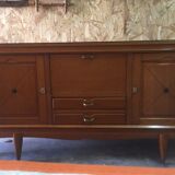 Buffet low foot compass