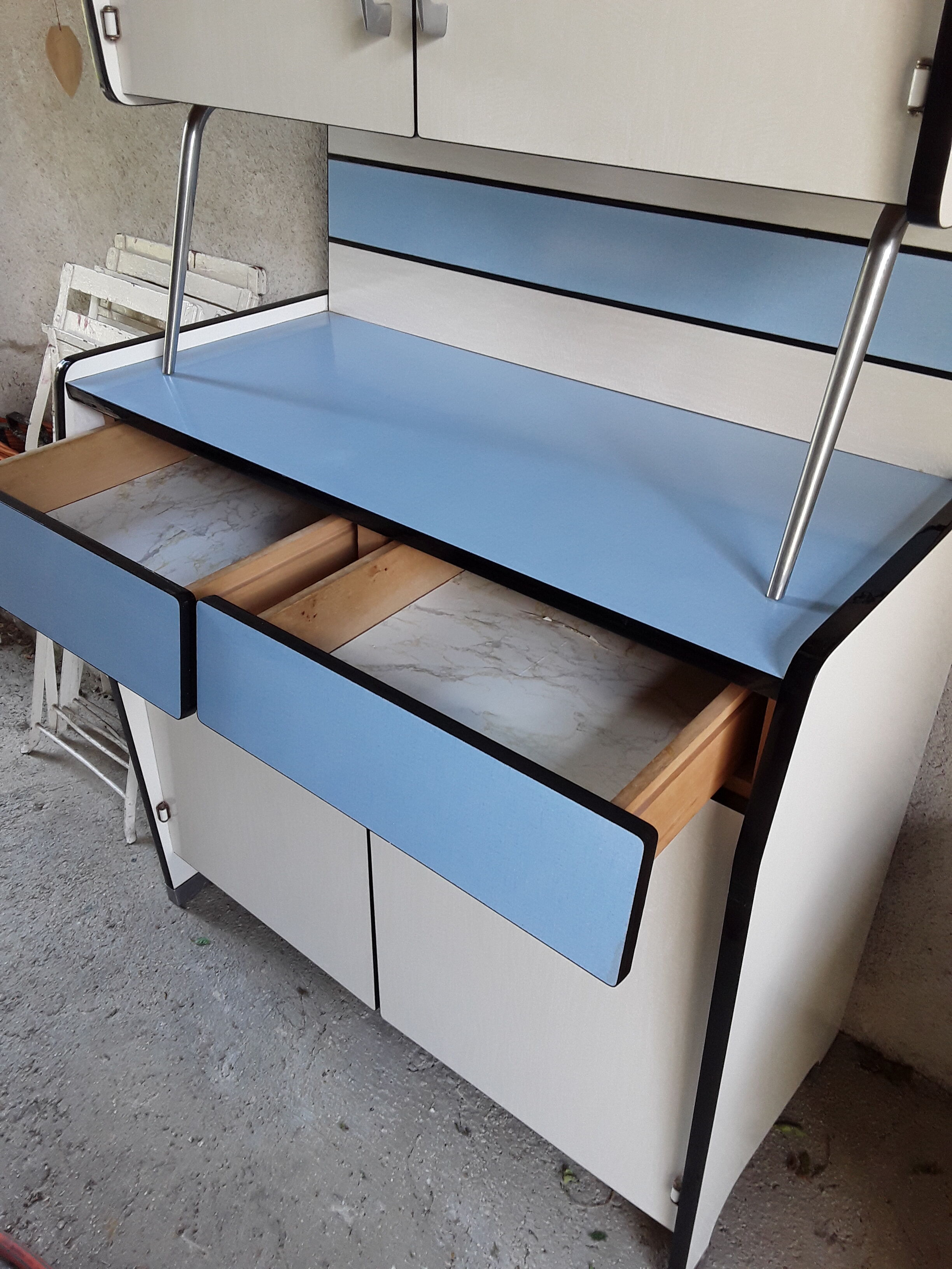 Vintage kitchen buffet in formica 60s/70s