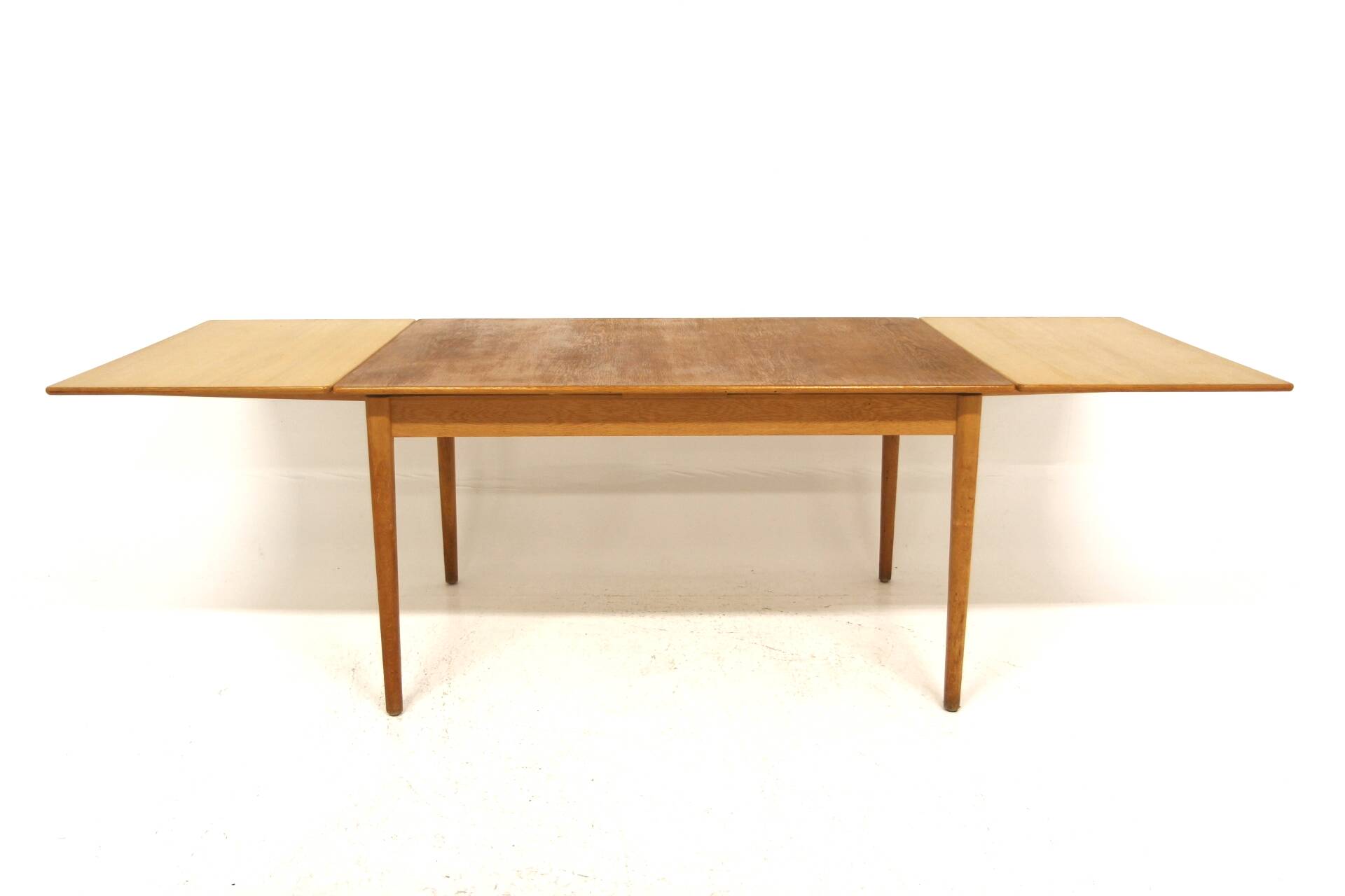 Table de salle à manger en chêne "Bjärni", Nils Jonsson, Troeds, Suède, 1960
