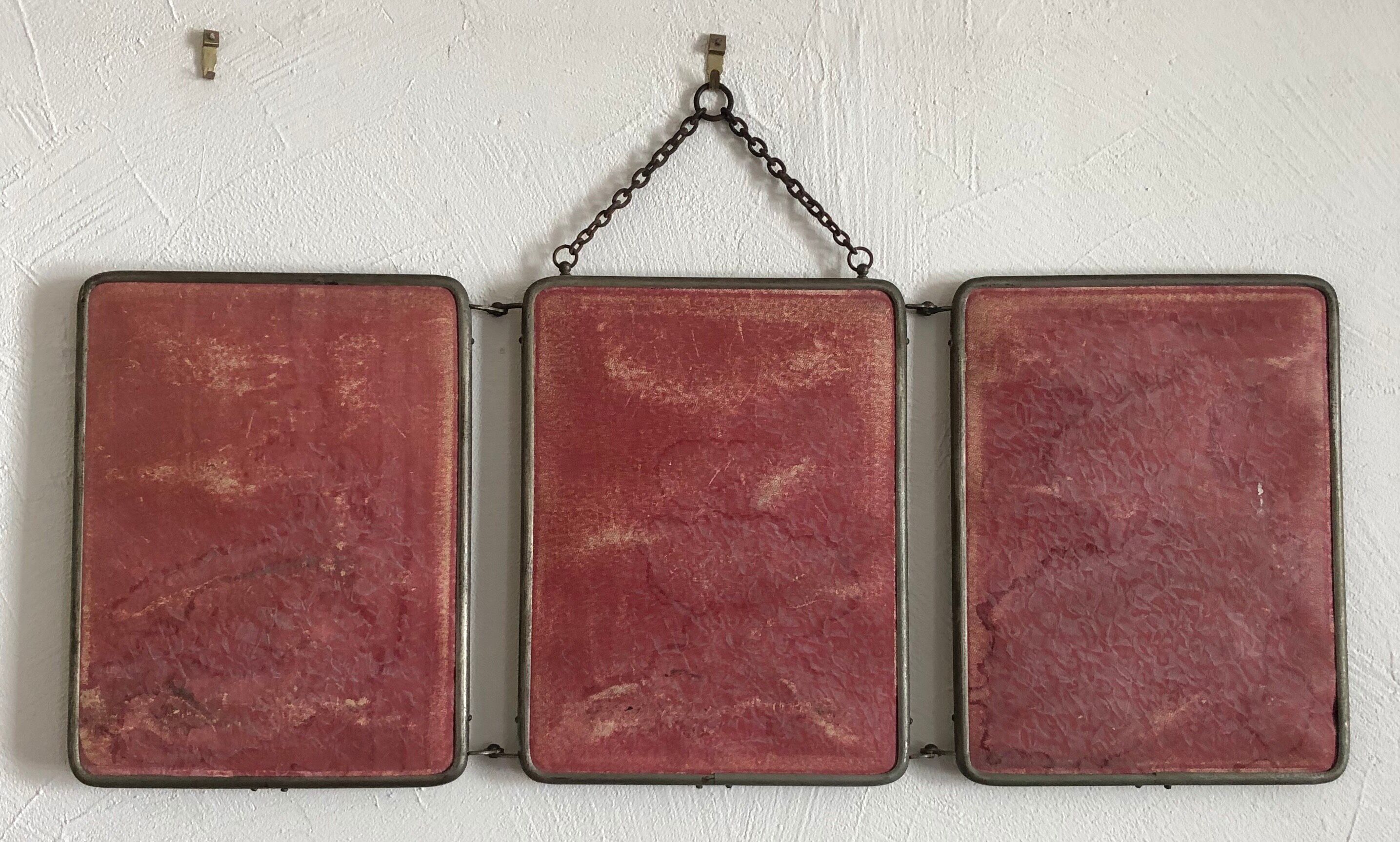 Ancient barber mirror, tryptic brass mount 60x24cm