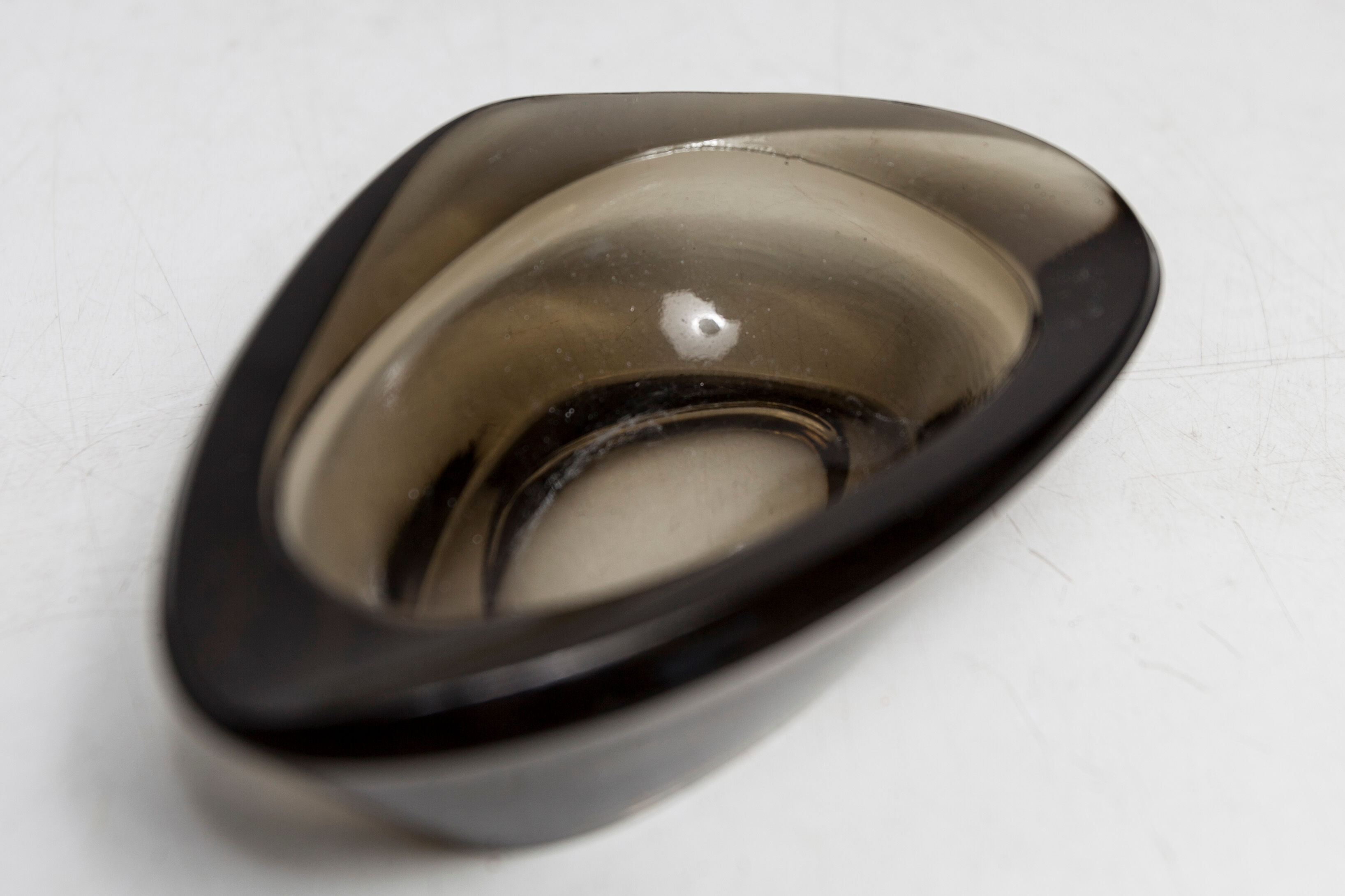 Asymmetrical ashtray Murano smoked 1960
