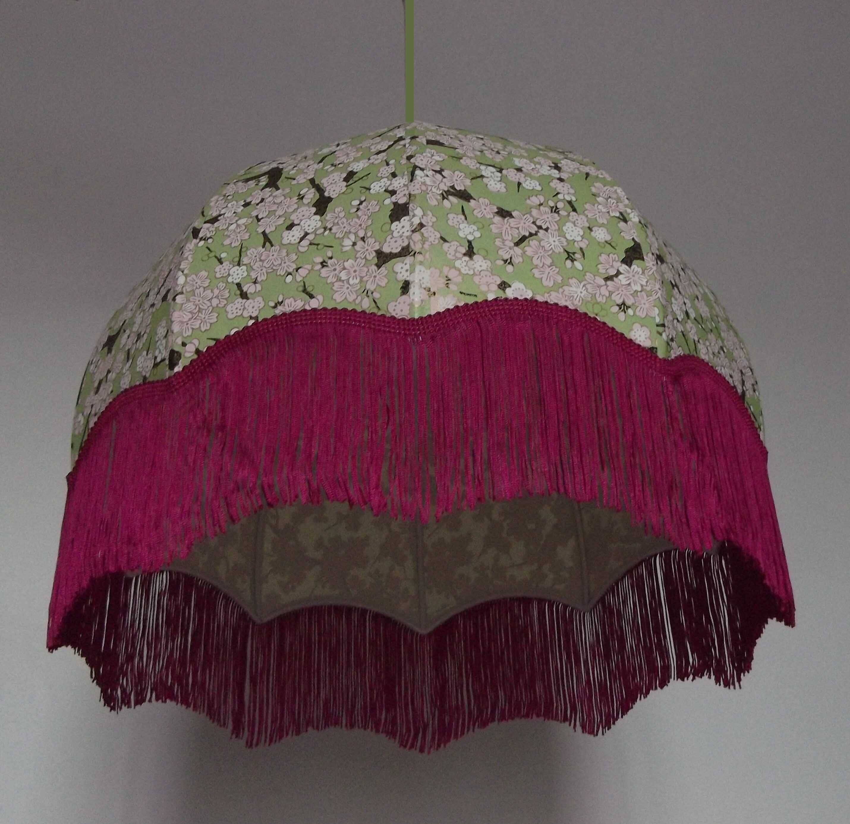 Retro fringed pendant light "Erina".