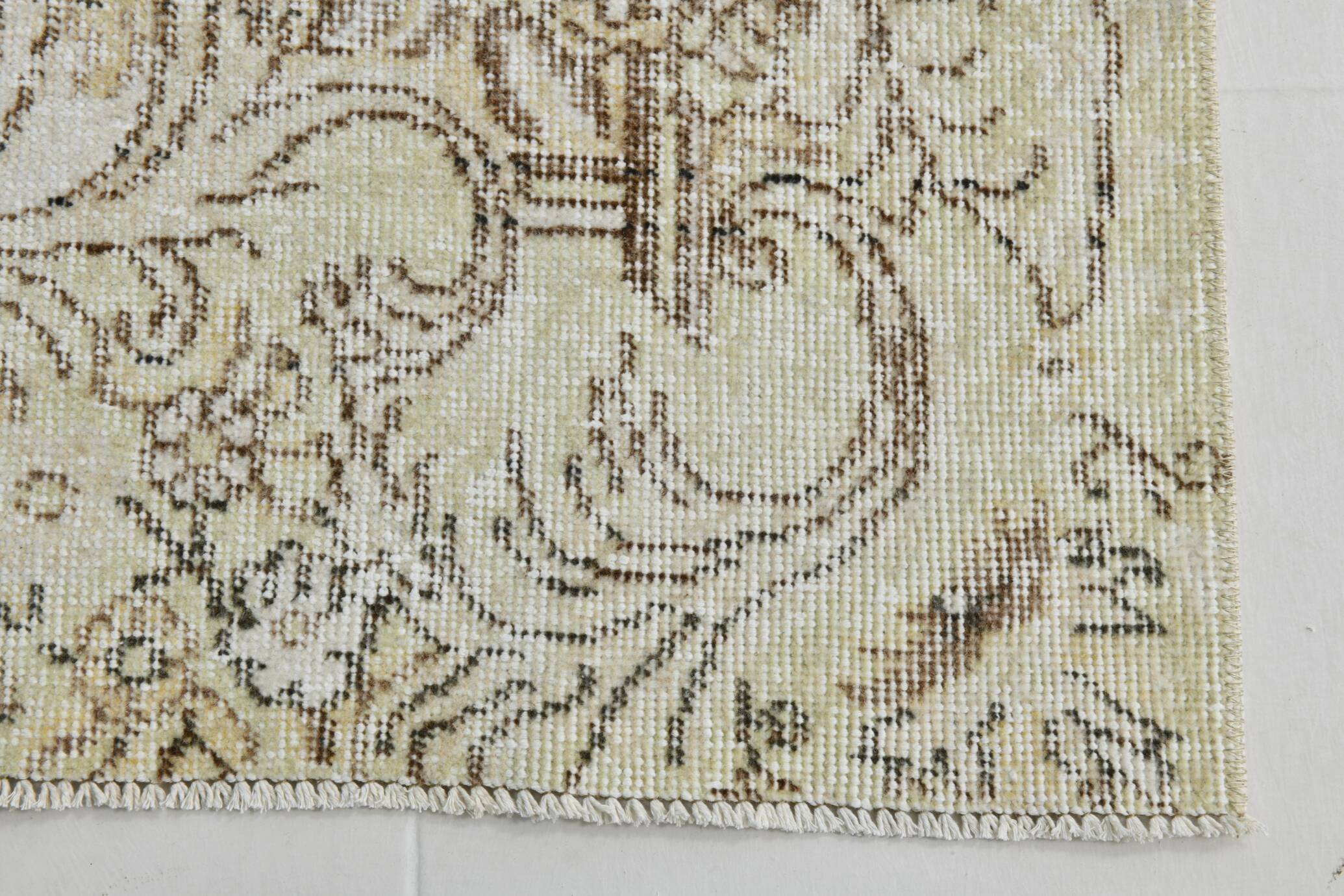 Tapis Persan Vintage Crème Fait Main, Élégance Florale Classique, 194x328