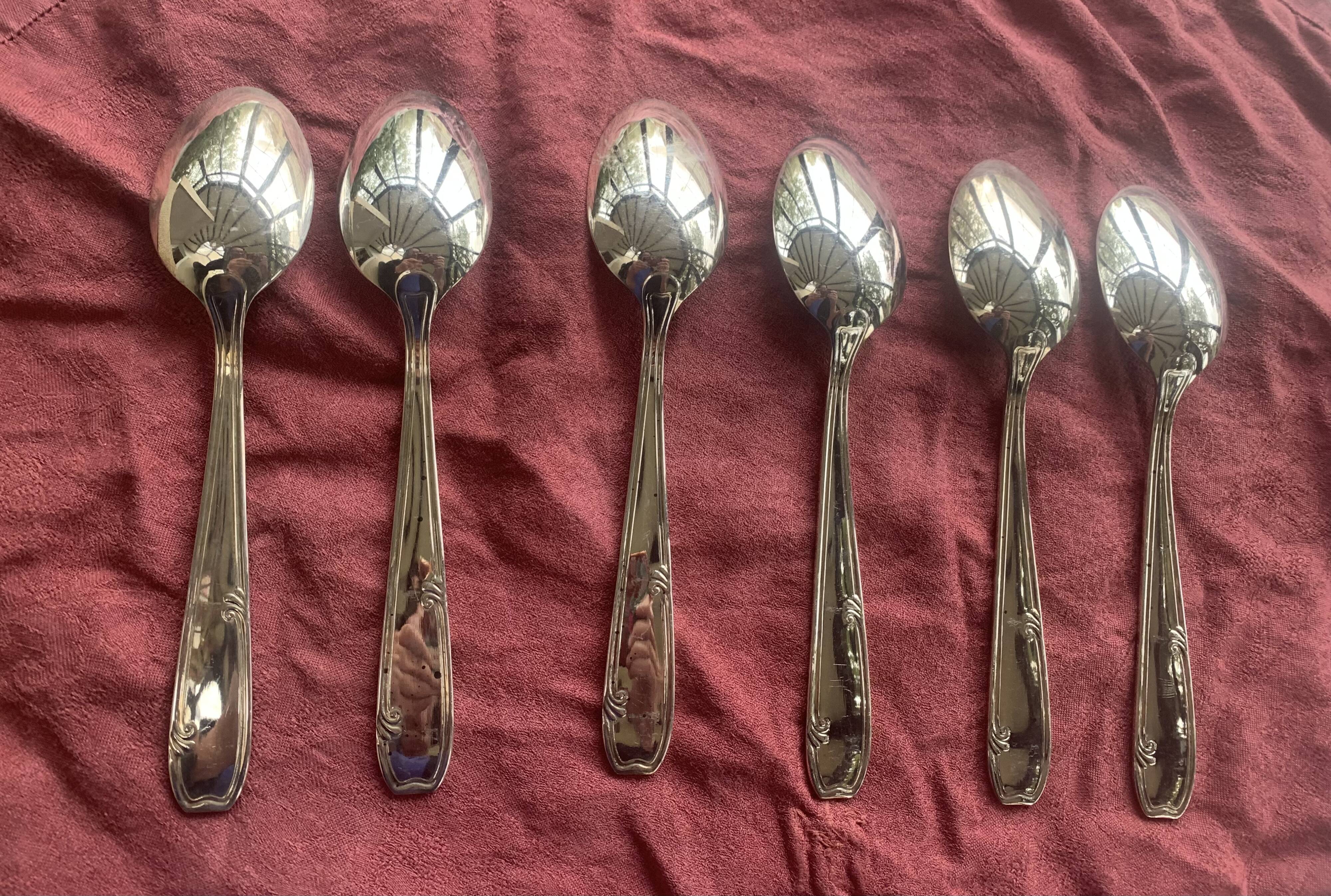 Set of 12 cutlery, 6 soup spoons and 6 forks in silver-plated metal, hallmark 84 and hallmark