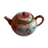 Teapot in Chinese porcelain