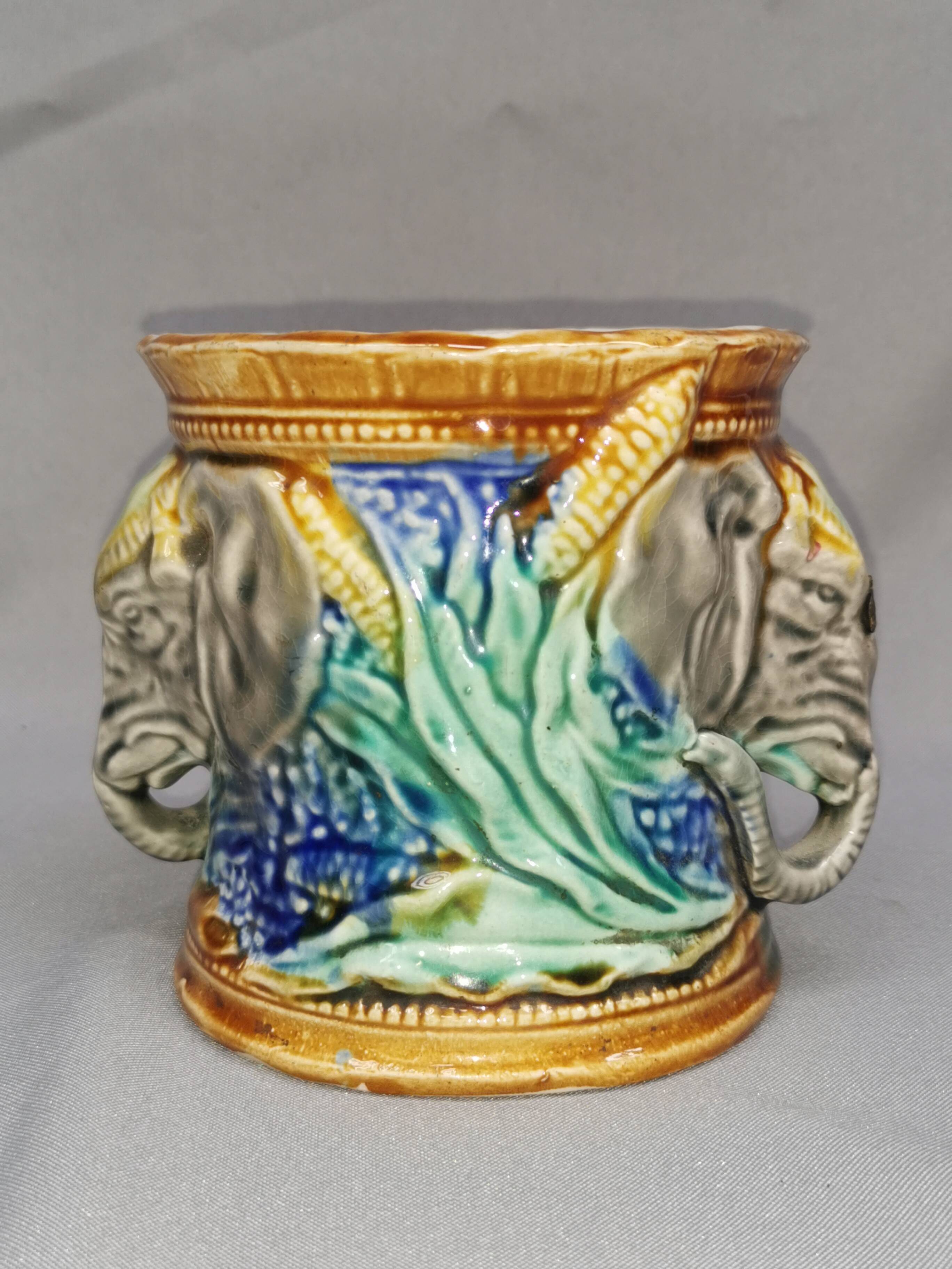 Old tobacco pot / pencils, flower vase elephant onnaing earthenware slip
