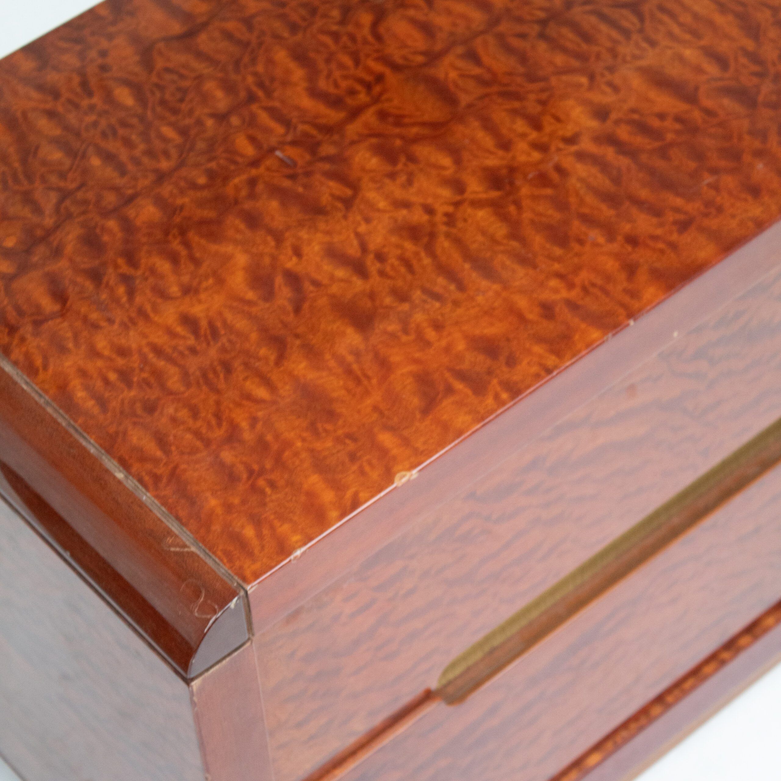 2 Italian nightstands in burlwood with brass handle