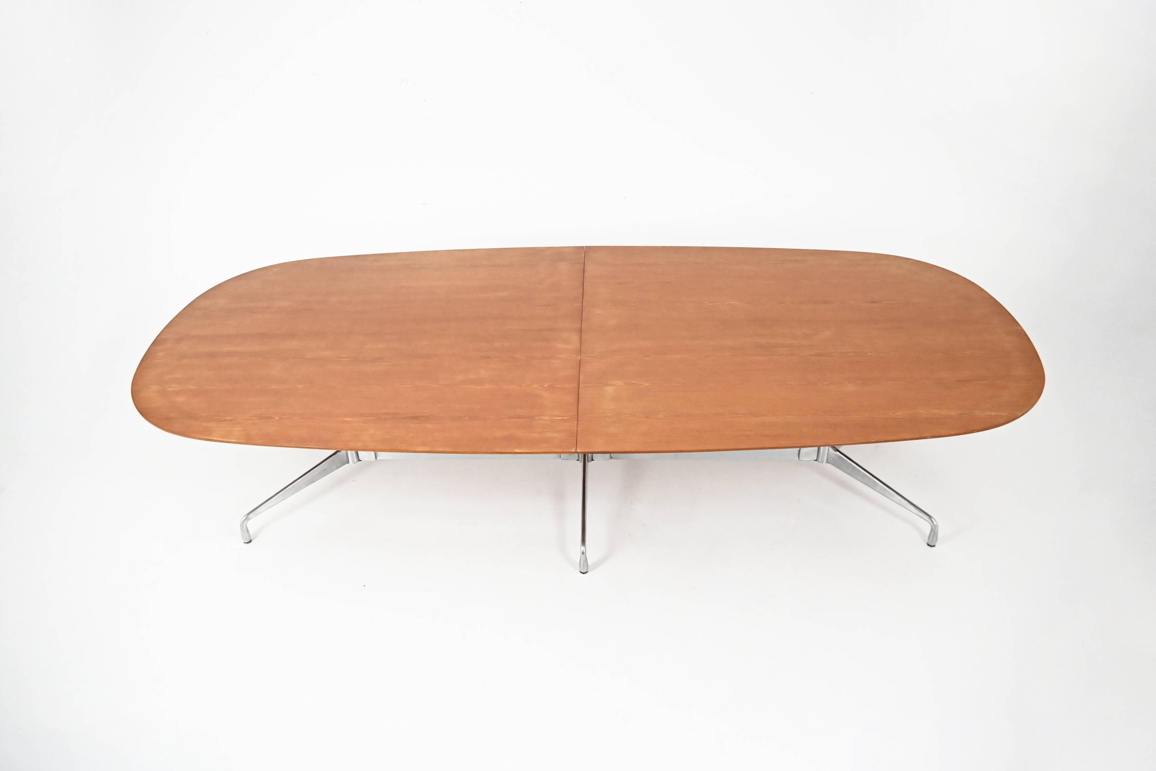 Table de Charles et Ray Eames pour Herman Miller, années 1970