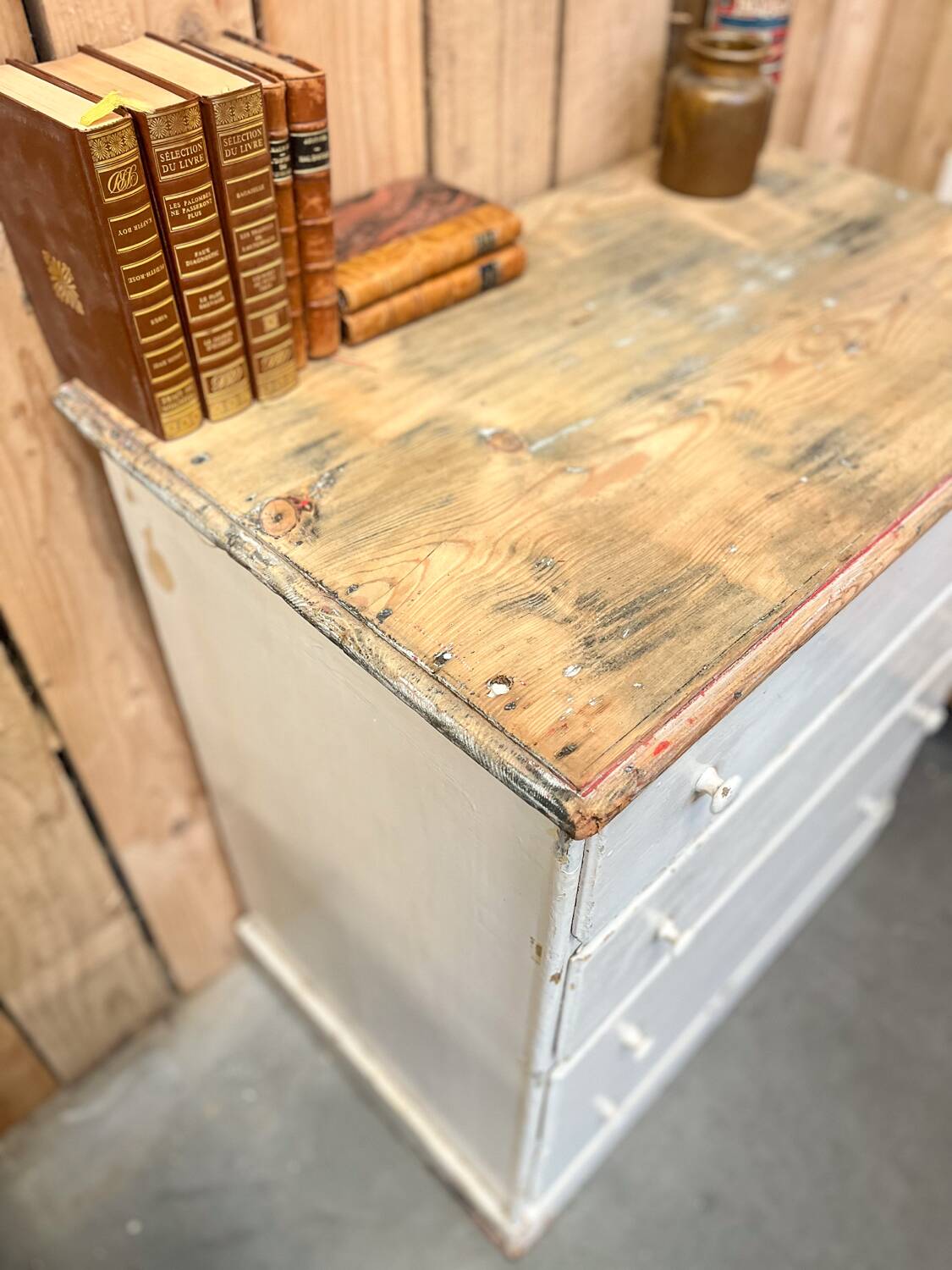 Old 4-drawer chest of drawers, original patina