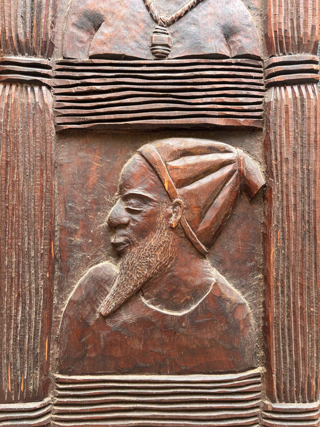 Pair of carved African wall panels in wood – vintage tribal art