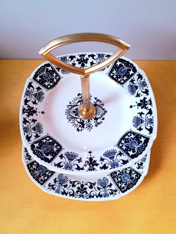 Gien Ibis porcelain appetizer/cake serving set