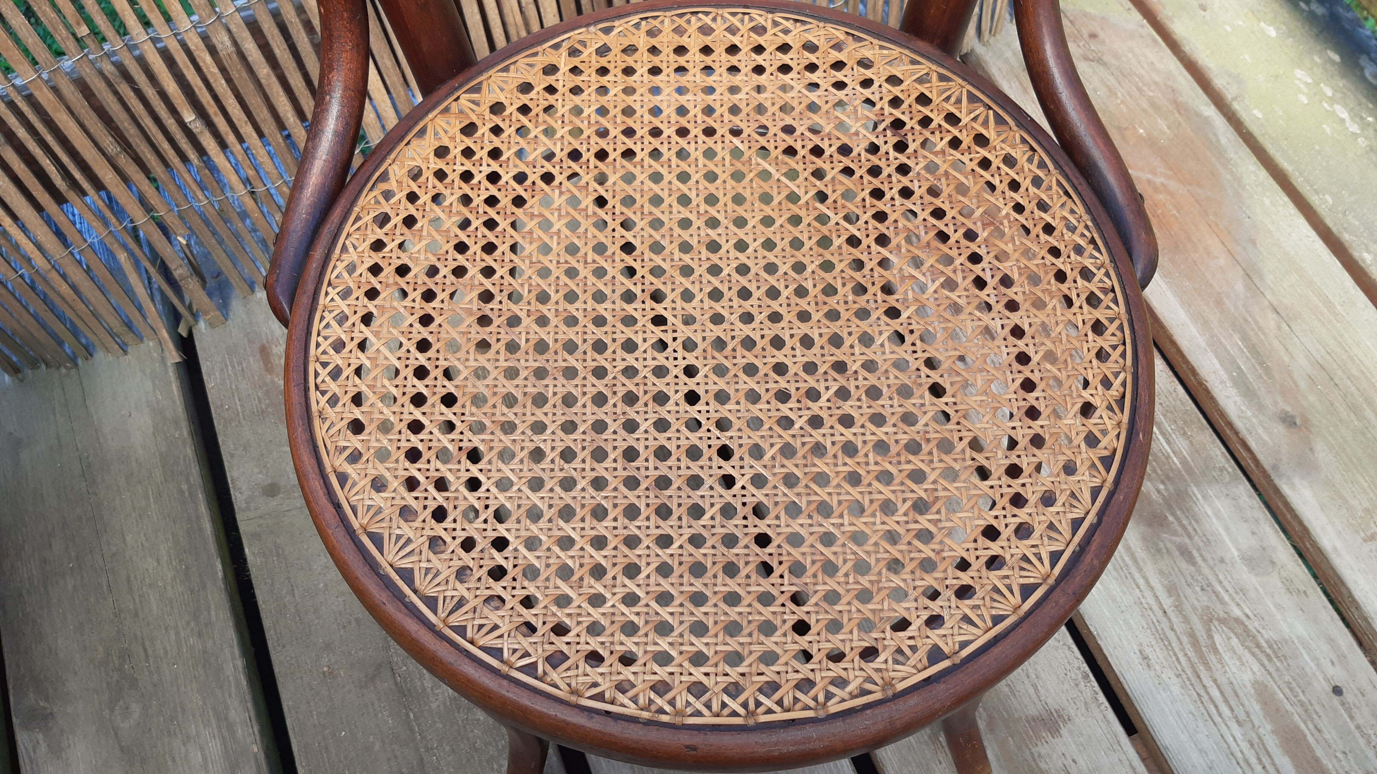 Bistro chairs Thonet n°18