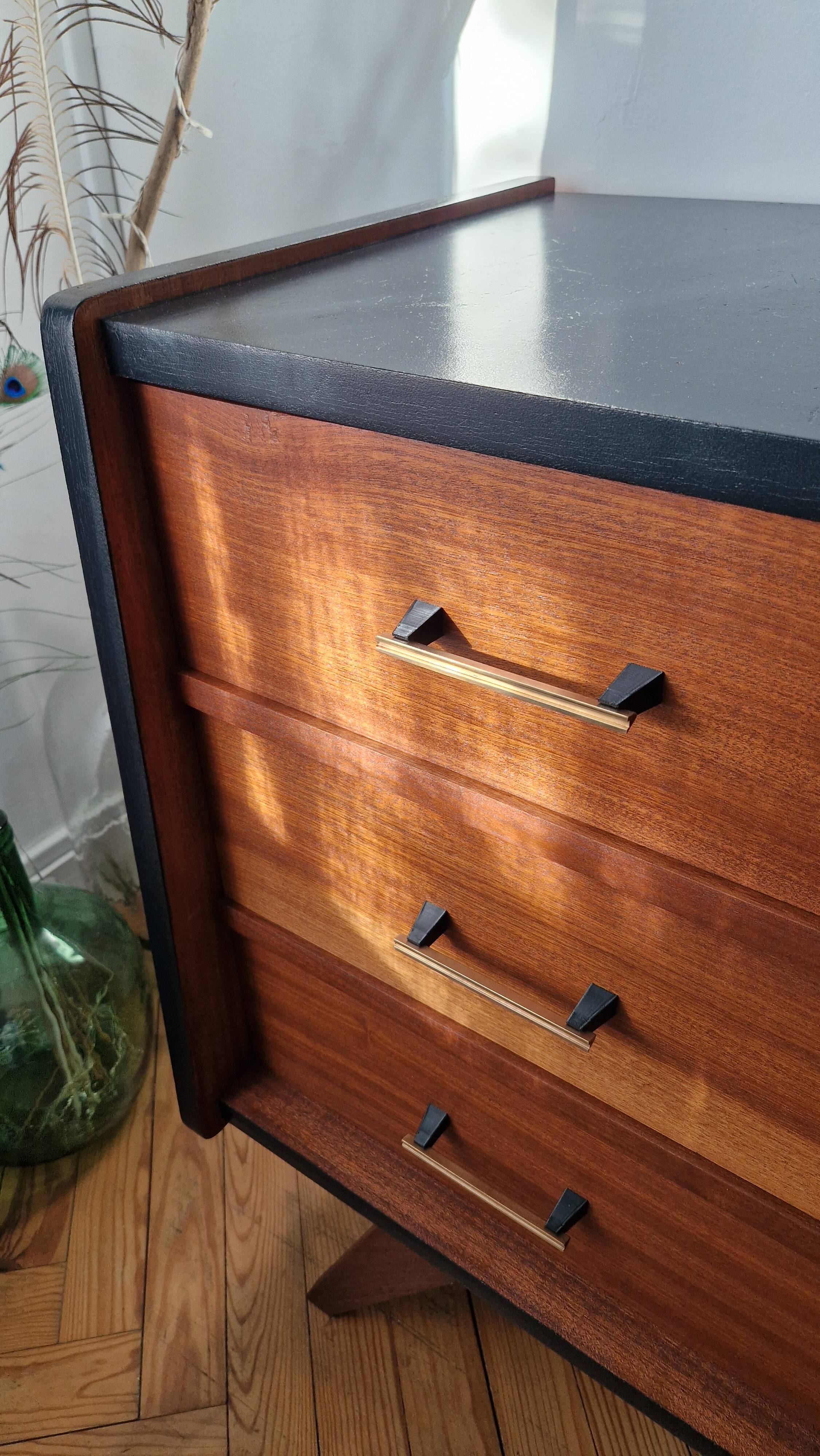 Vintage Scandinavian commode with tapered legs.