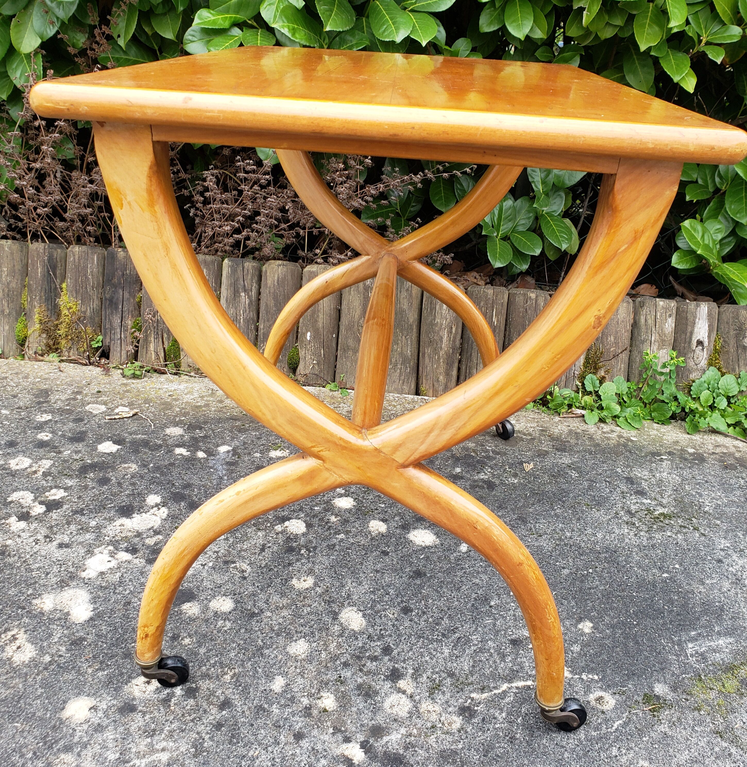 Side table on wheels Italian design 50s