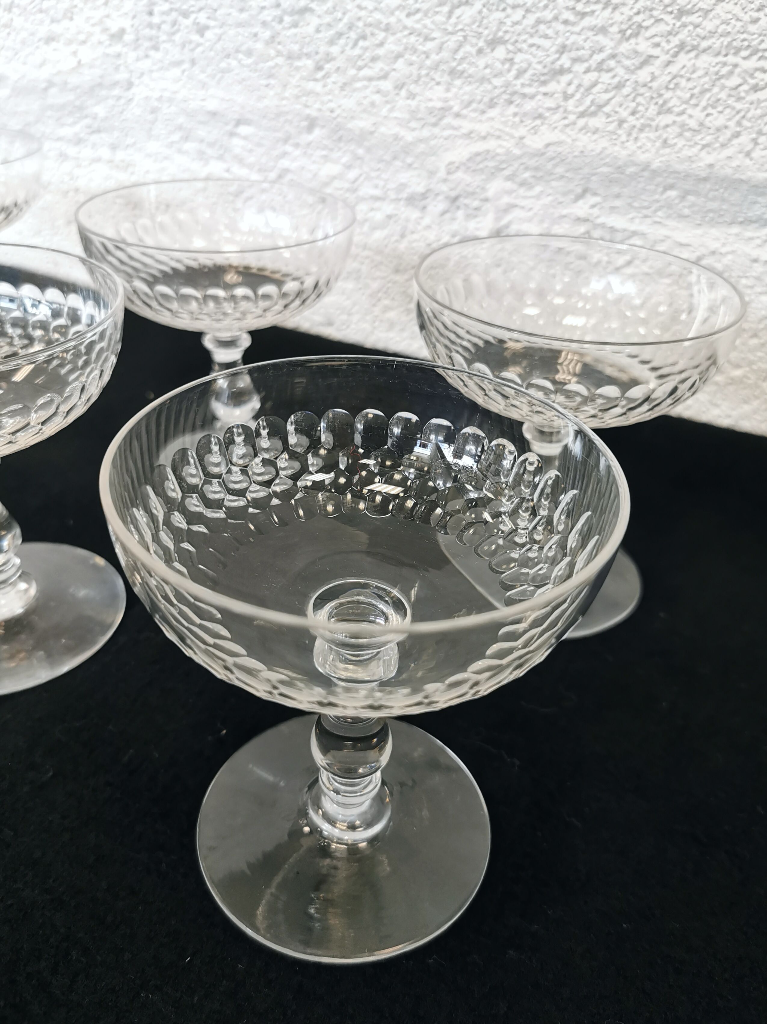 6 crystal champagne cups