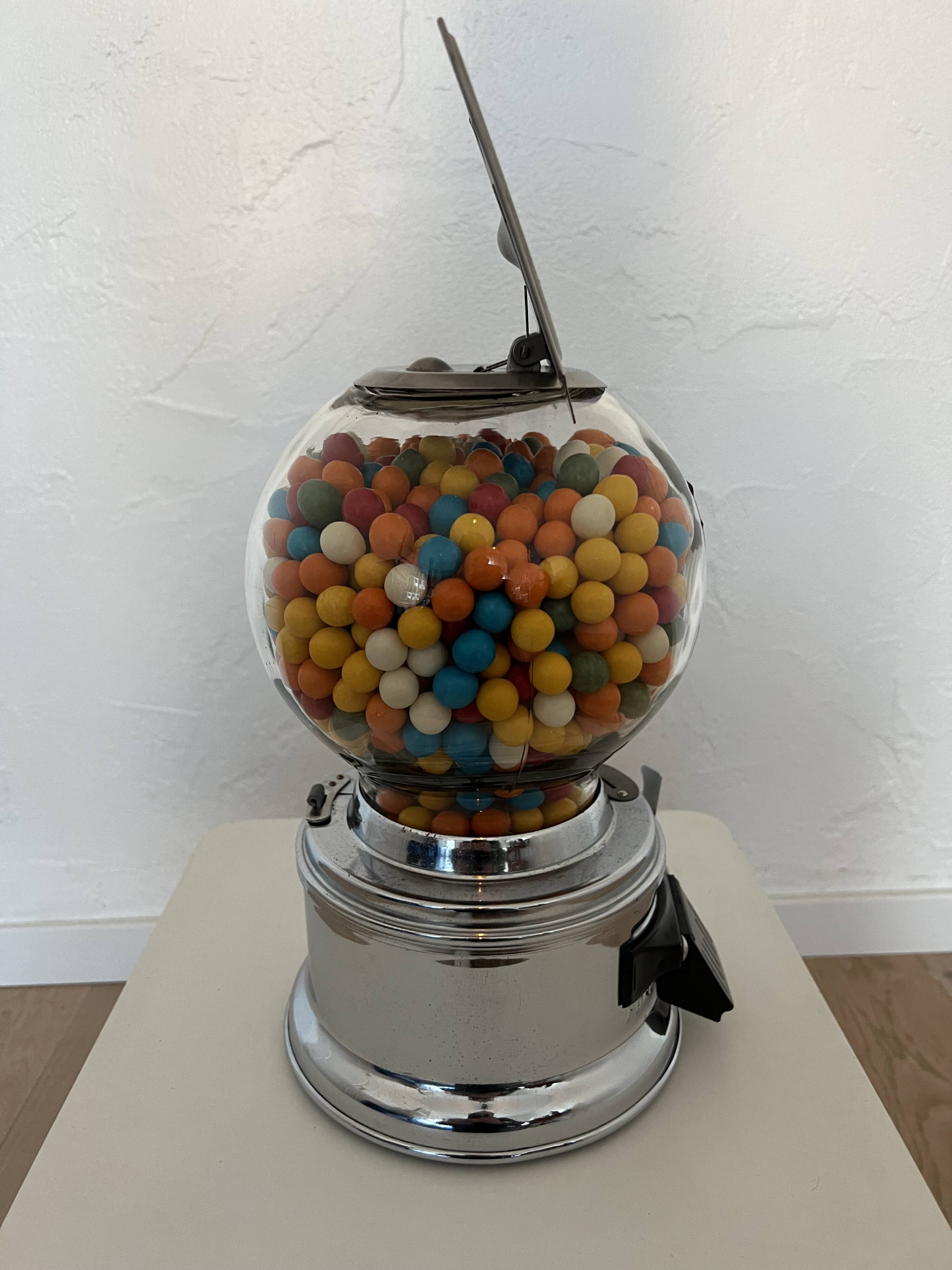 Ford gumball machine distributor US 50s Eames