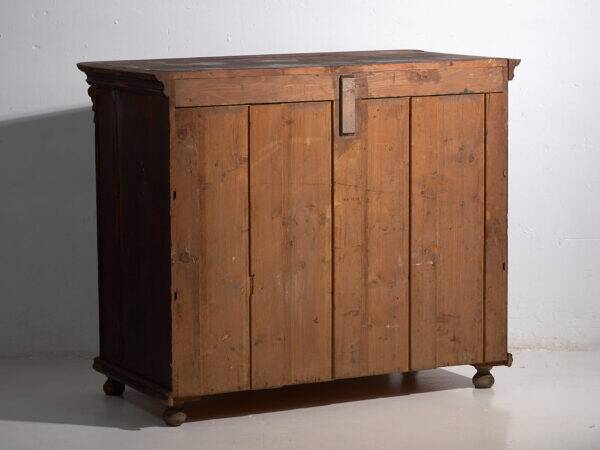 Antique patinated chest of drawers (circa 1920)