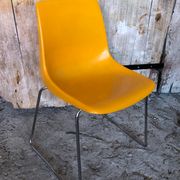 Chaise coque Grosfillex