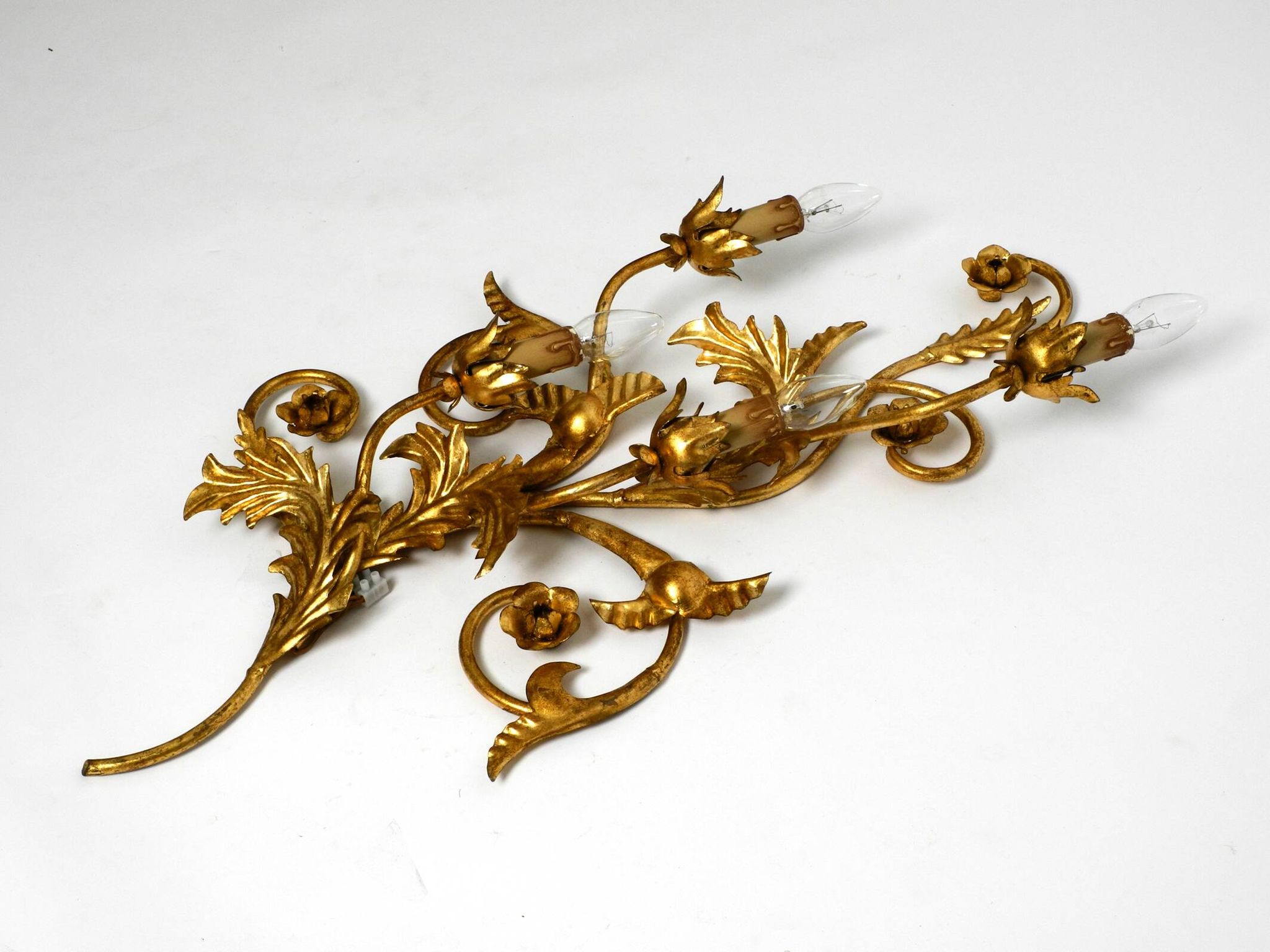 XL 1960s Italian gold-plated wall lamp with four sockets | heigh 80ccm