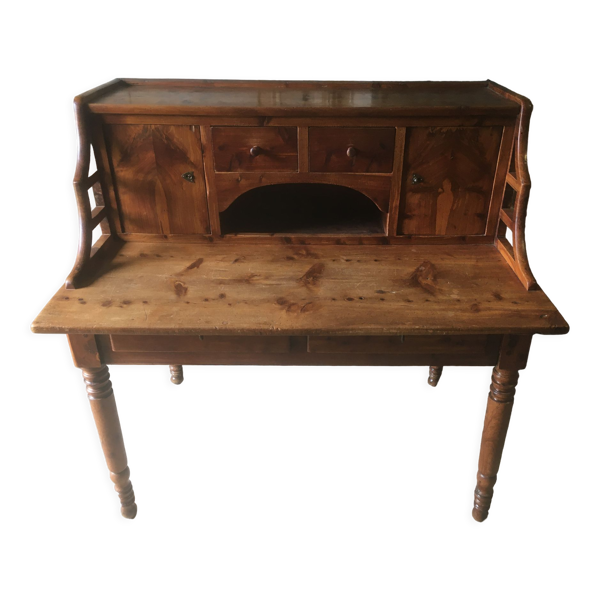 Bureau à gradins en pitchpin — Beyit
